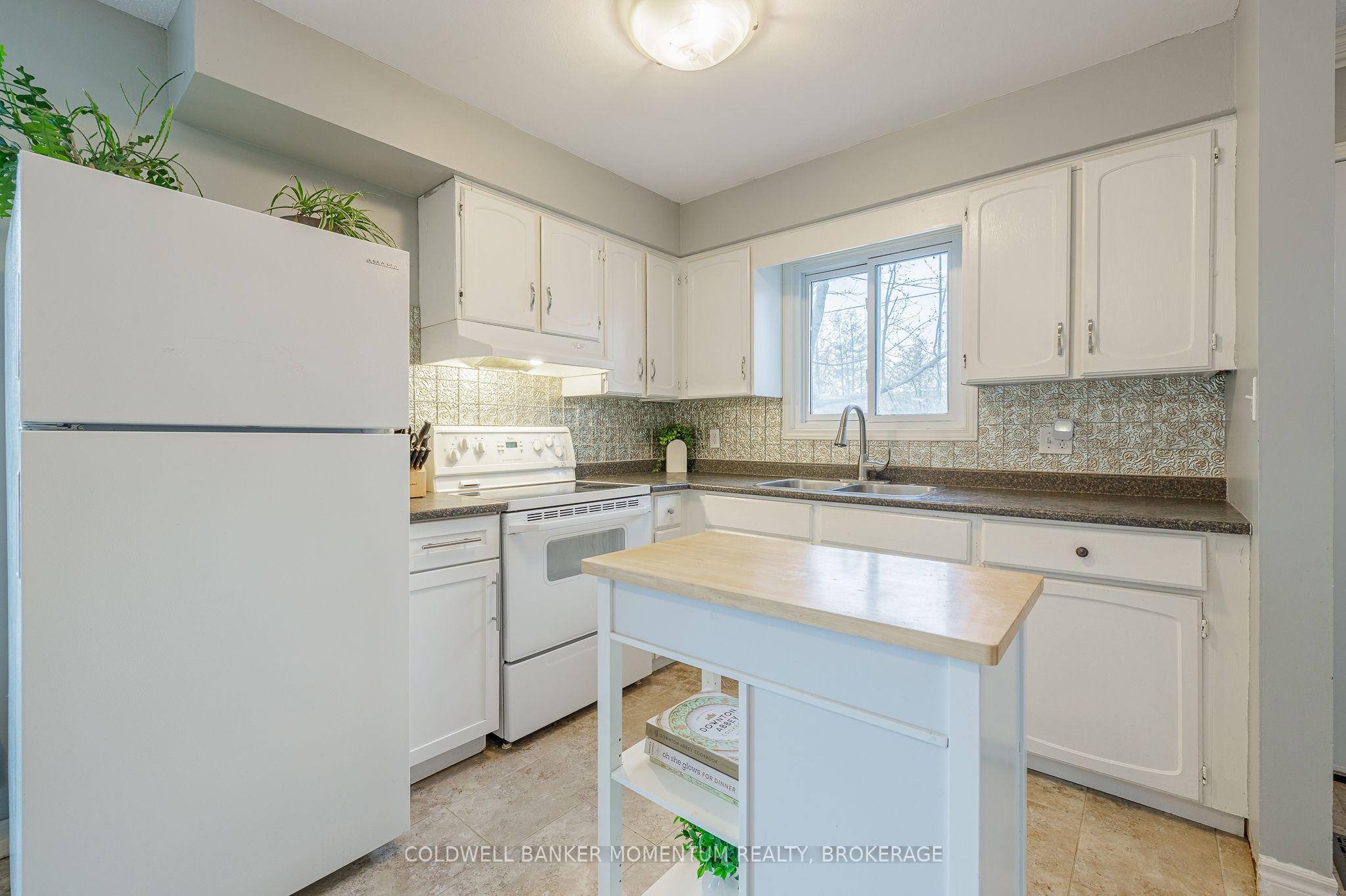 299 Dain Ave Property Photo 15