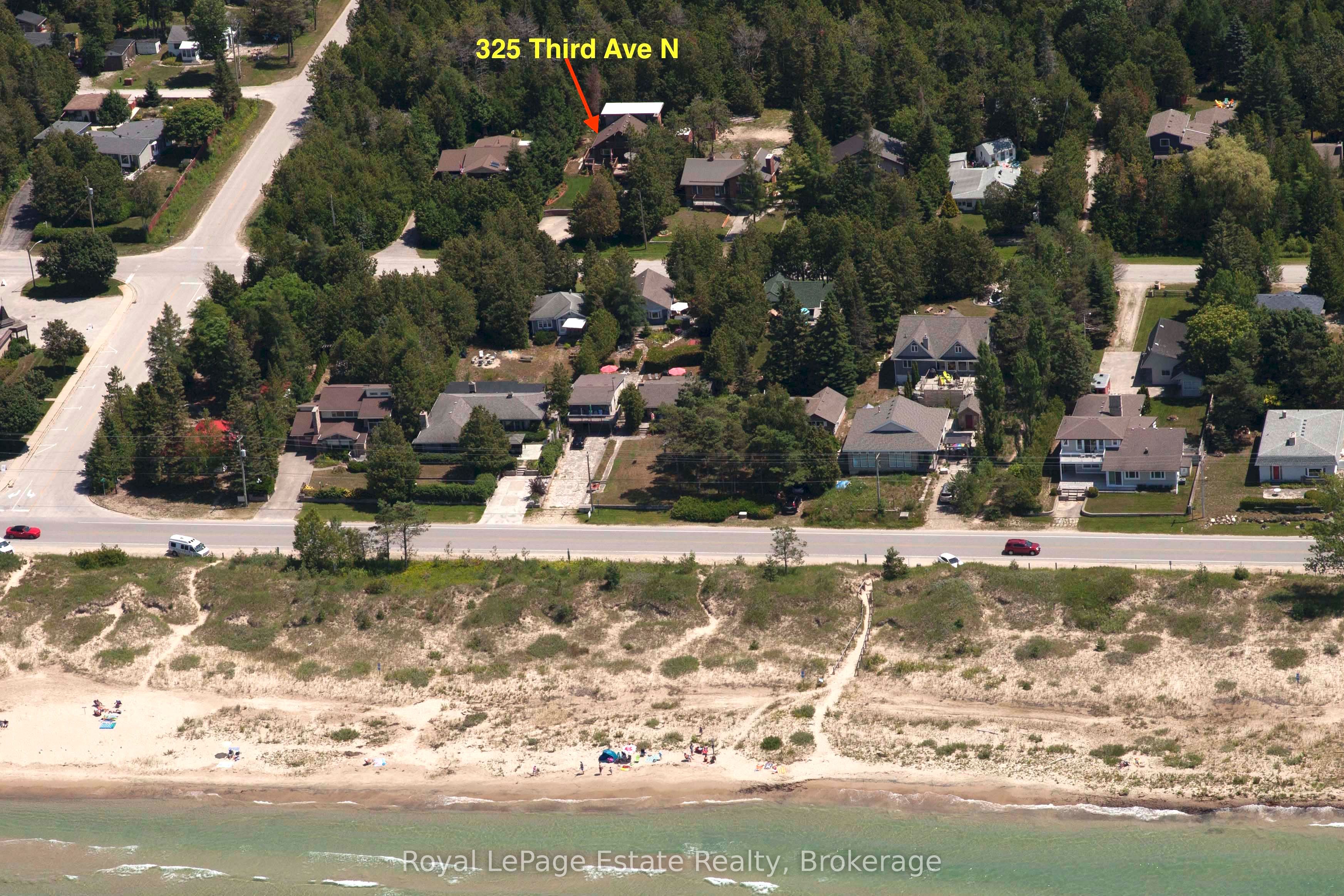 325 Second Avenue N Property Photo 3