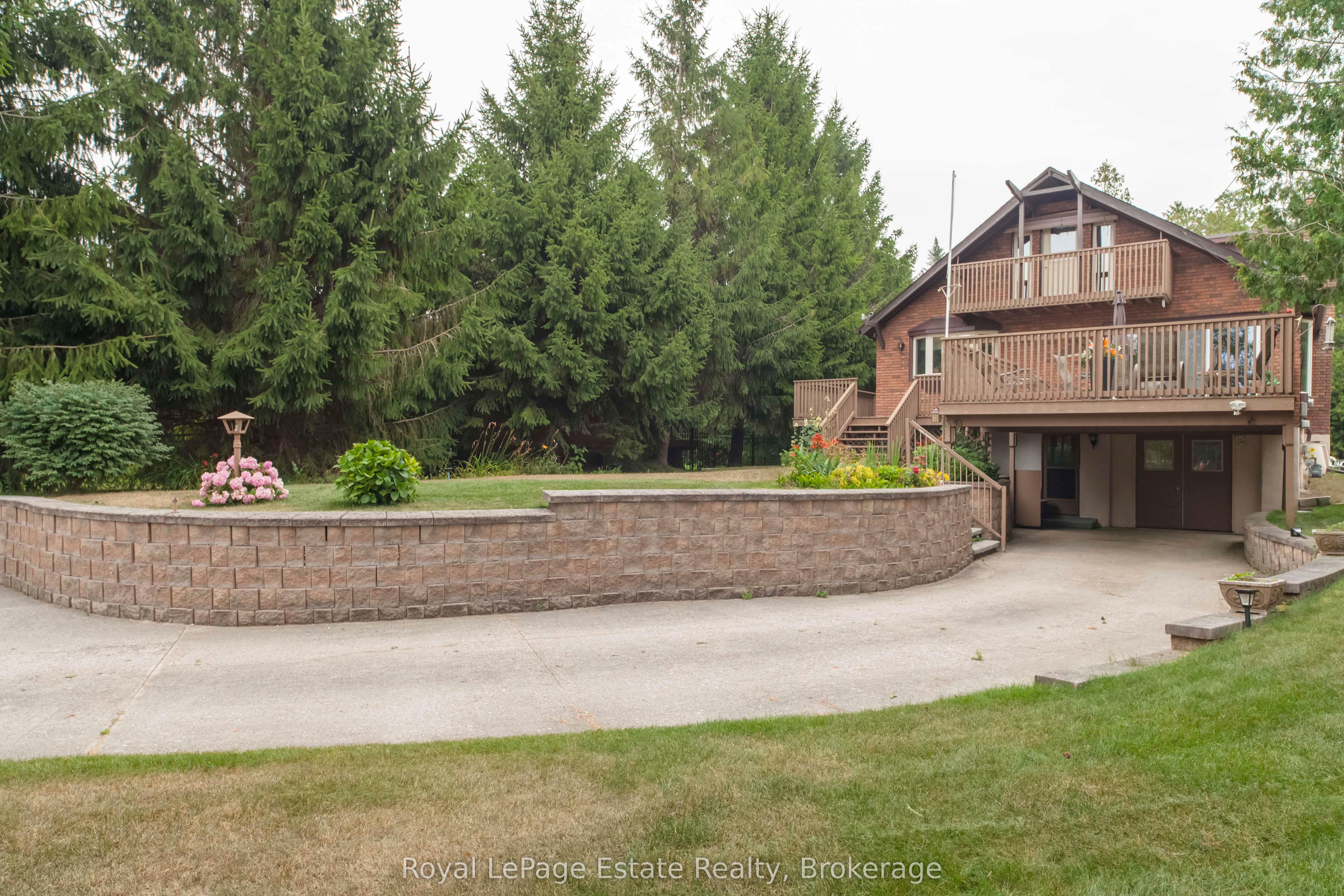 325 Second Avenue N Property Photo 5