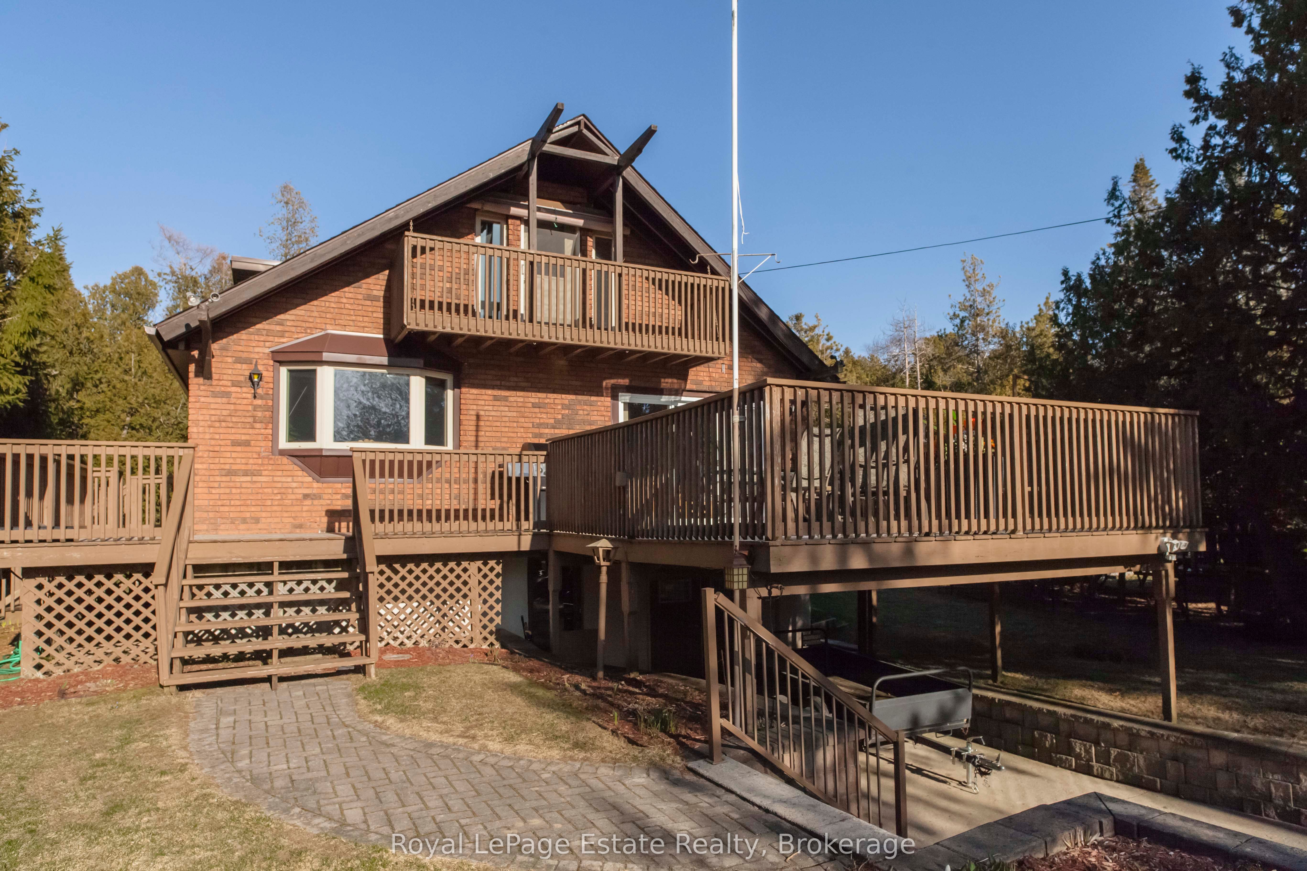 325 Second Avenue N Property Photo 7