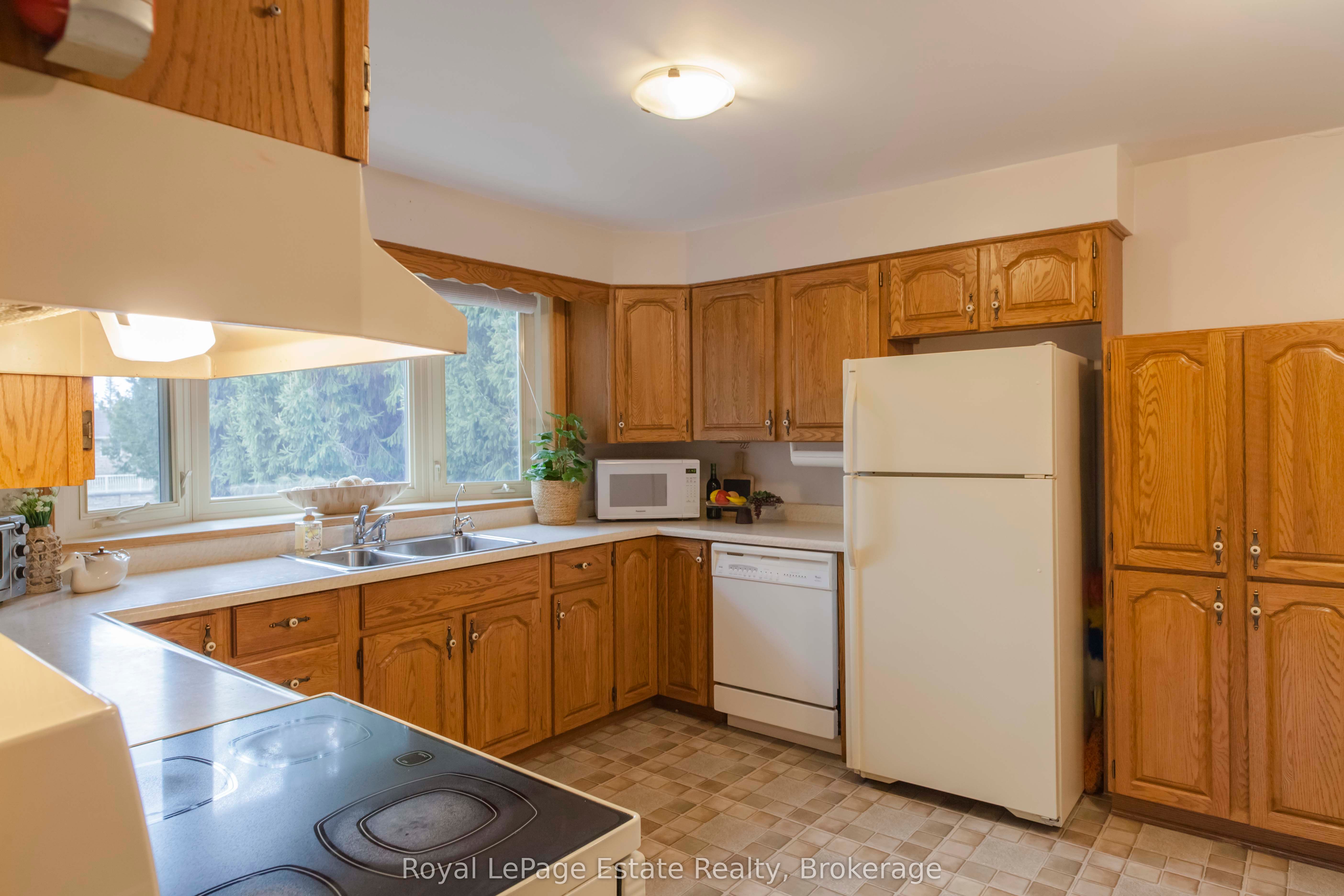 325 Second Avenue N Property Photo 12
