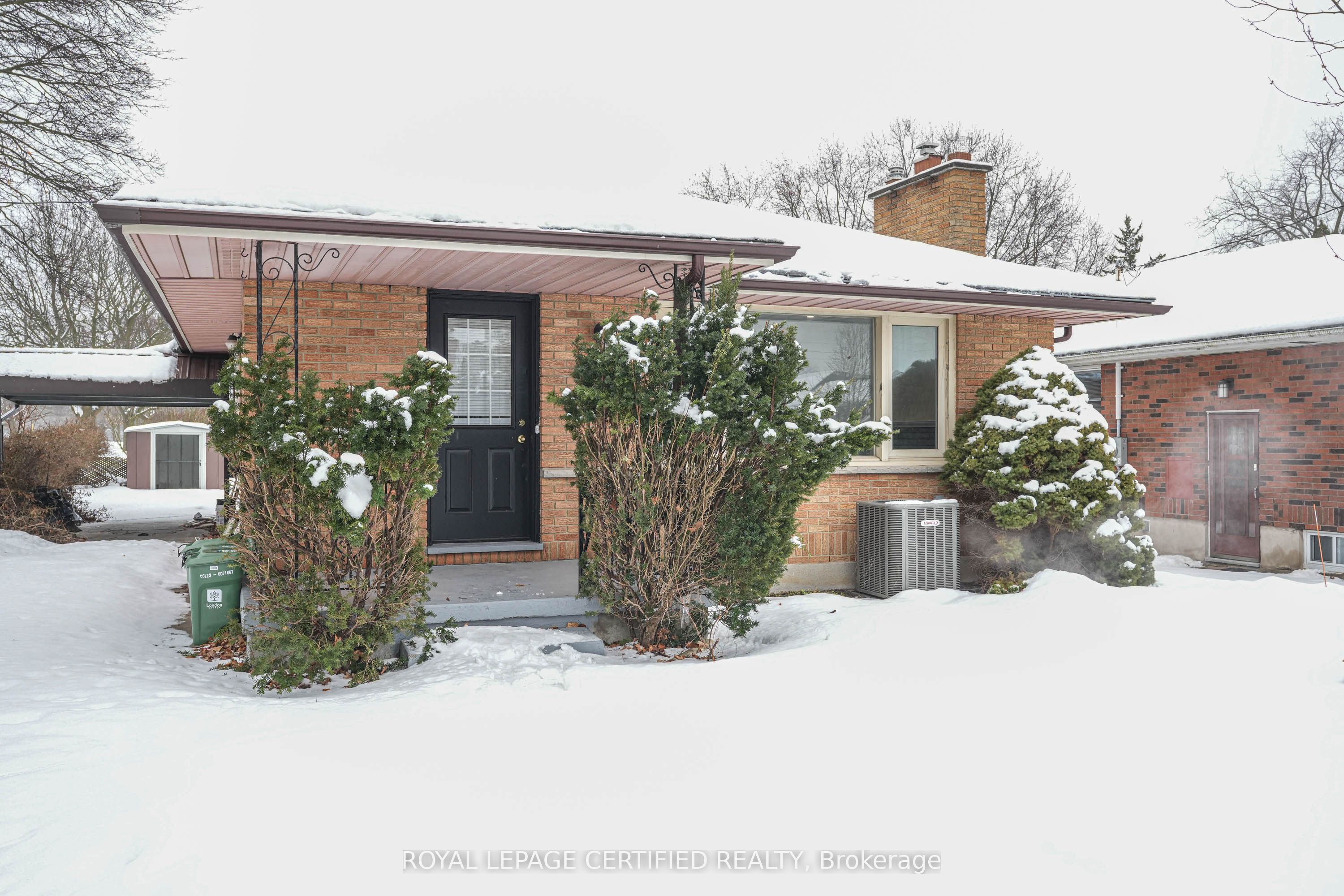 637 Ross St Property Photo 1