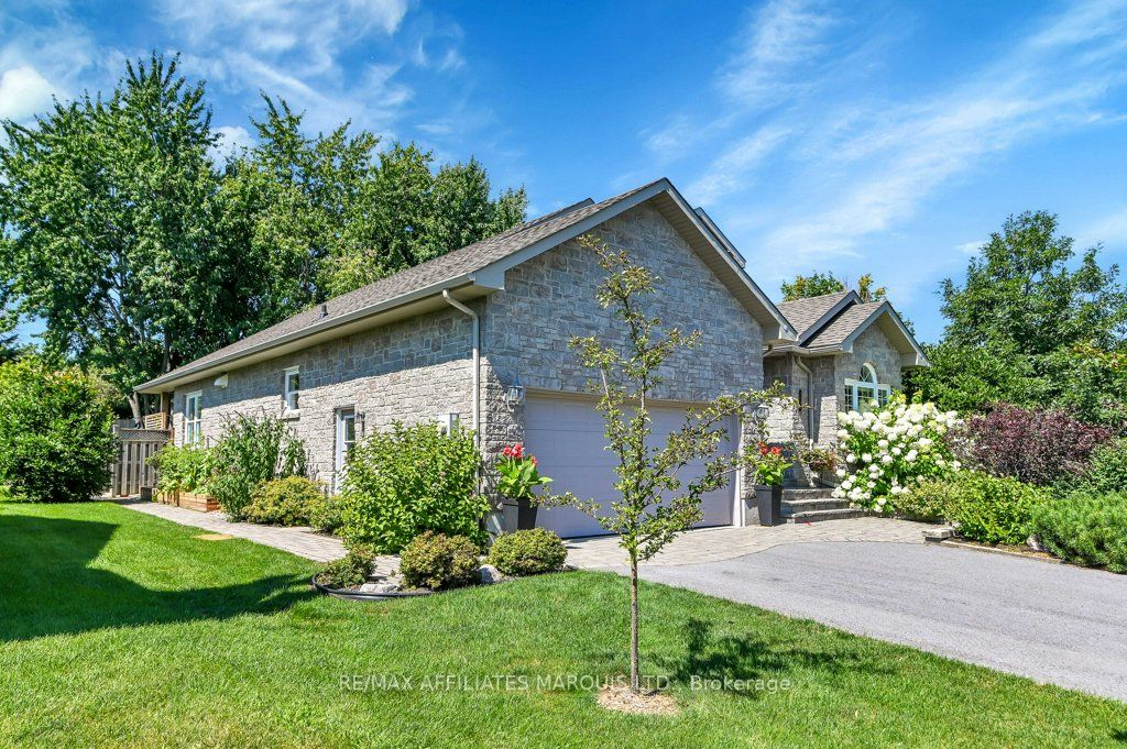 6798 Riverview Drive Property Photo 3