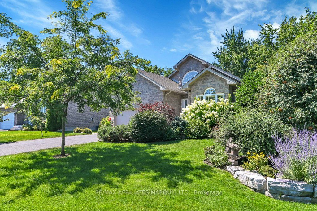 6798 Riverview Drive Property Photo 4