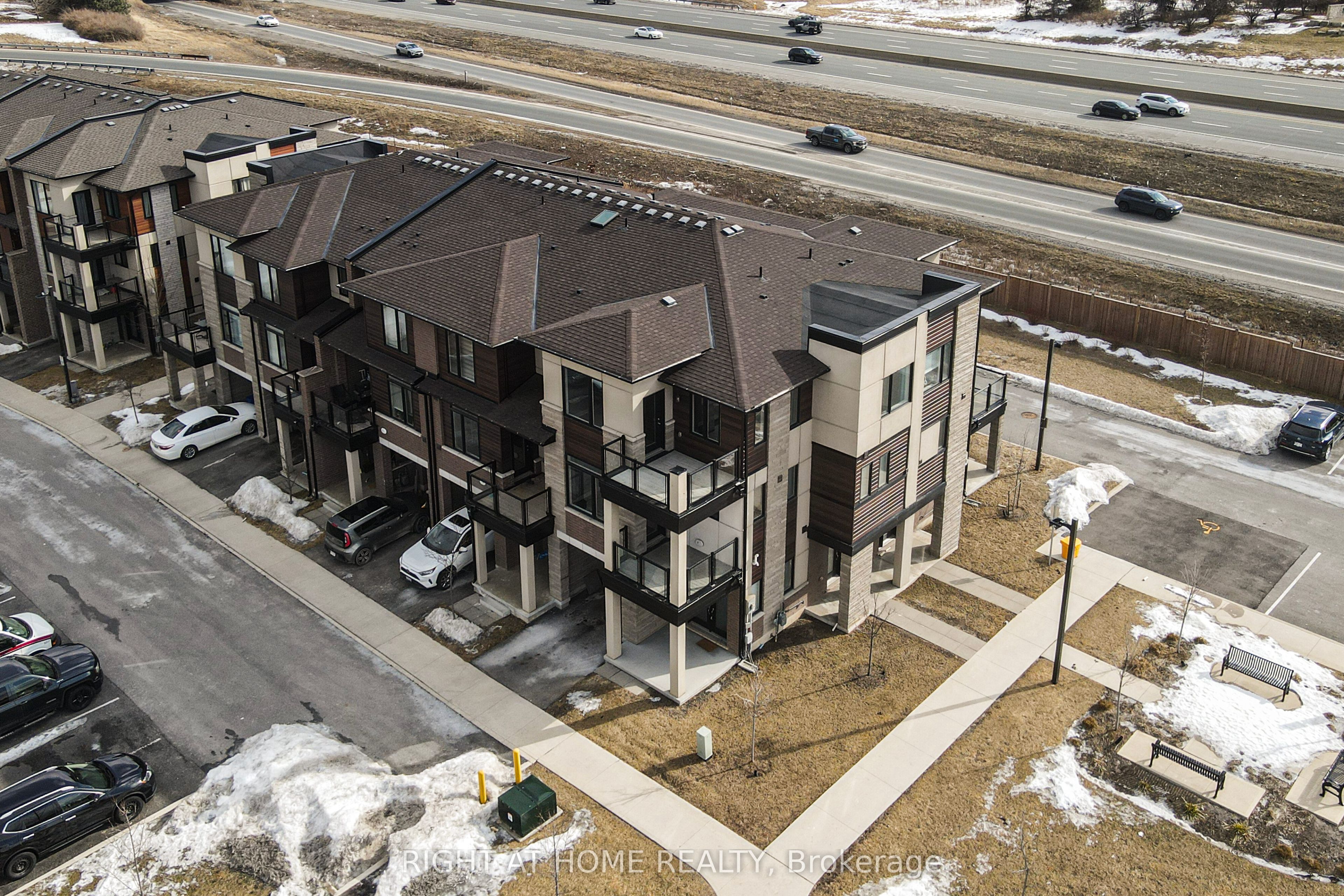 #102 - 590 North Service Road Property Photo 1