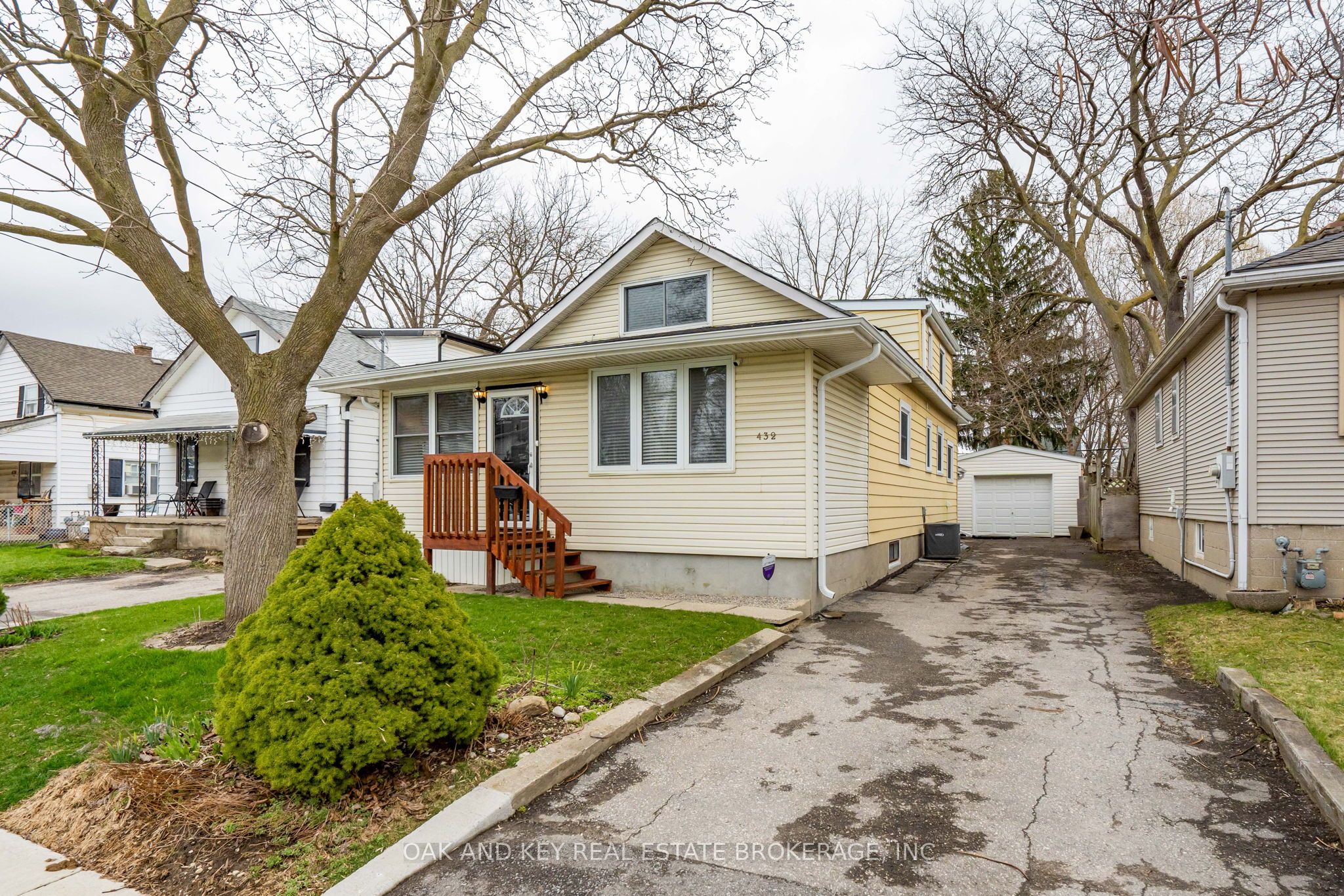 432 Spruce Street Property Photo