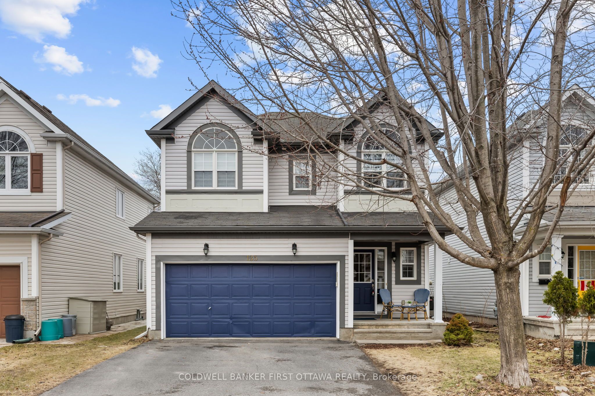 135 Lamplighters Drive Property Photo 1