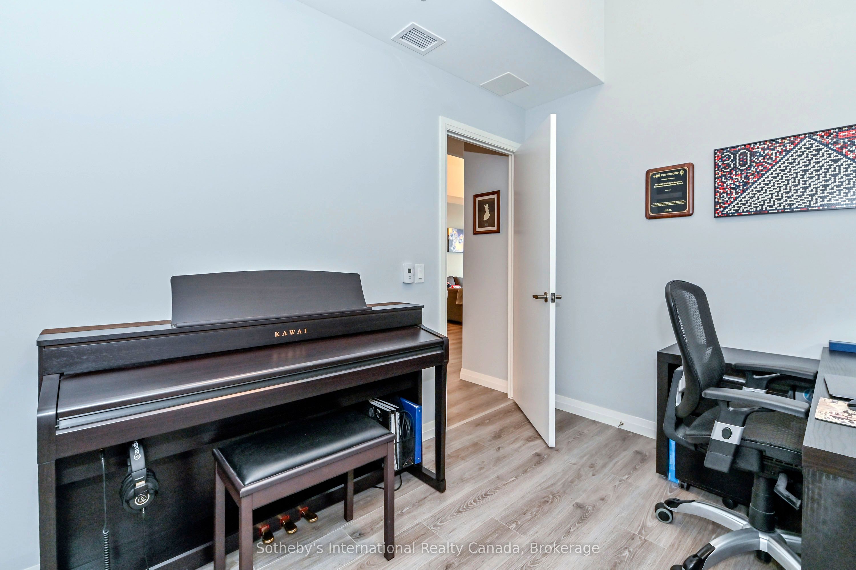 108 Garment Street 409 Property Photo 16