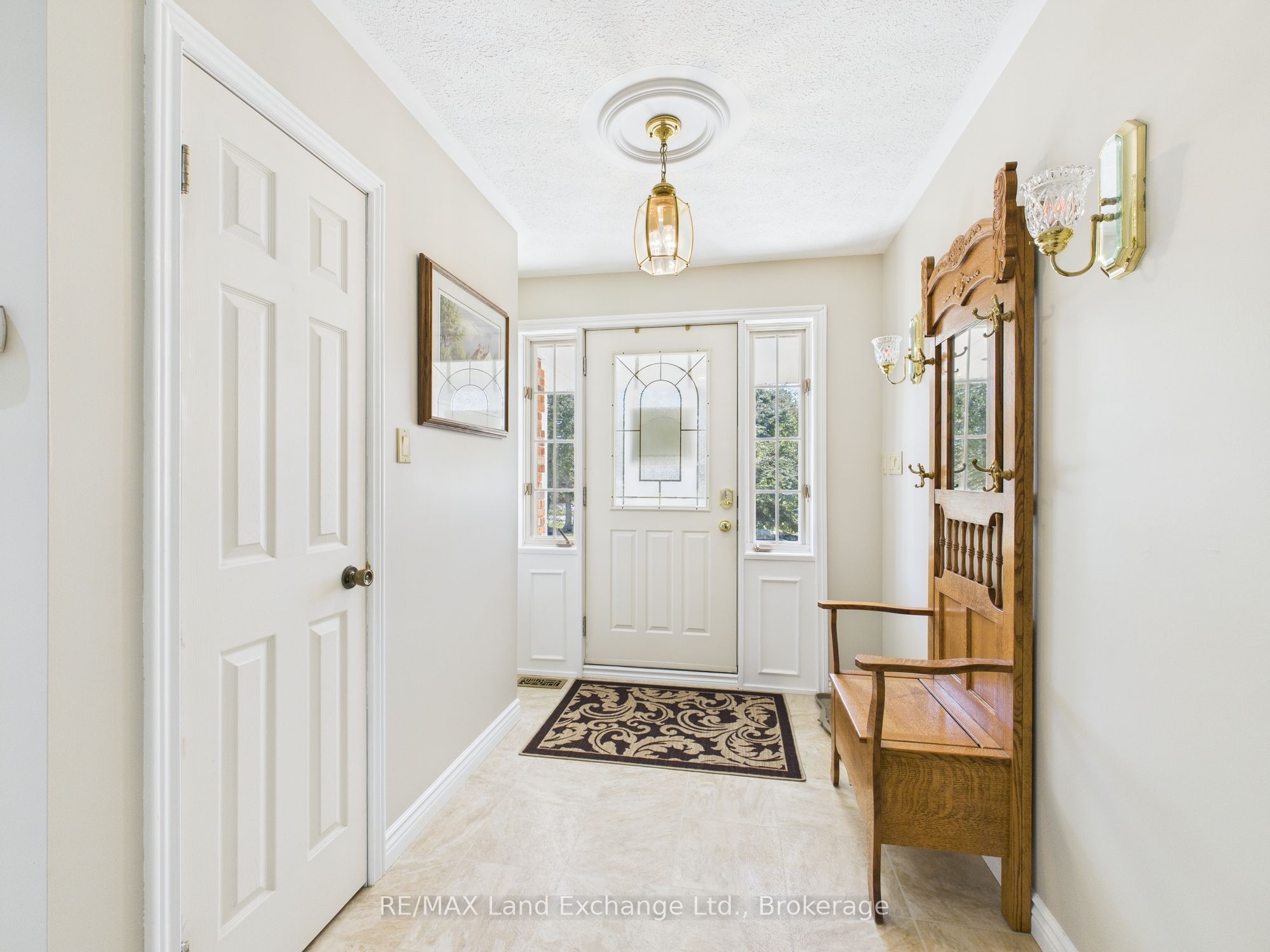 115 Deerhurst Drive Property Photo 6