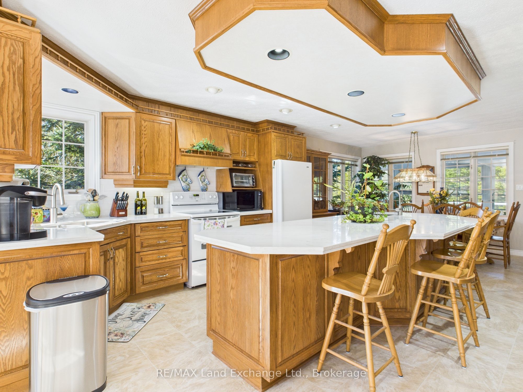 115 Deerhurst Drive Property Photo 11