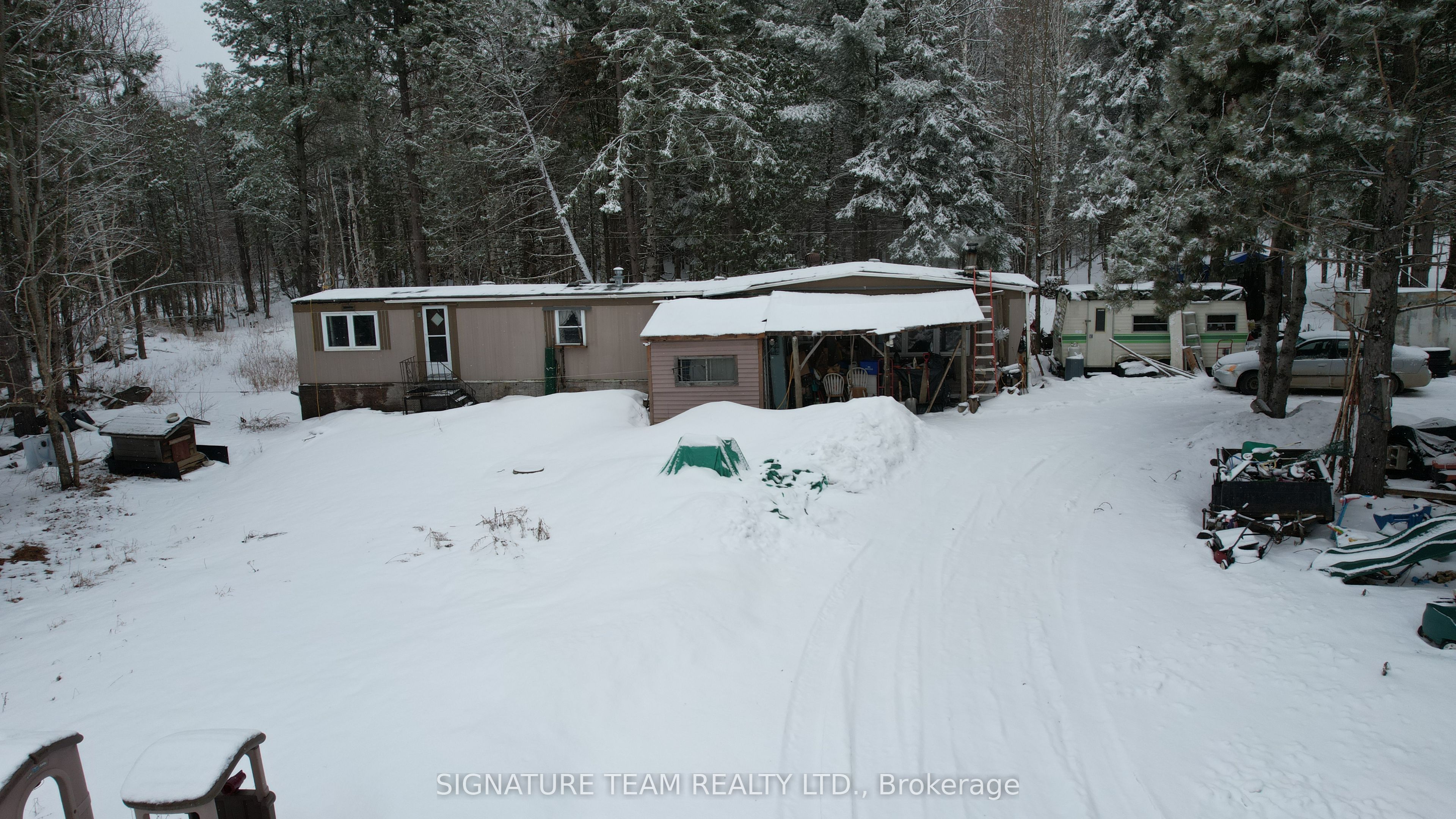 3155 Mountain View Road Property Photo 2