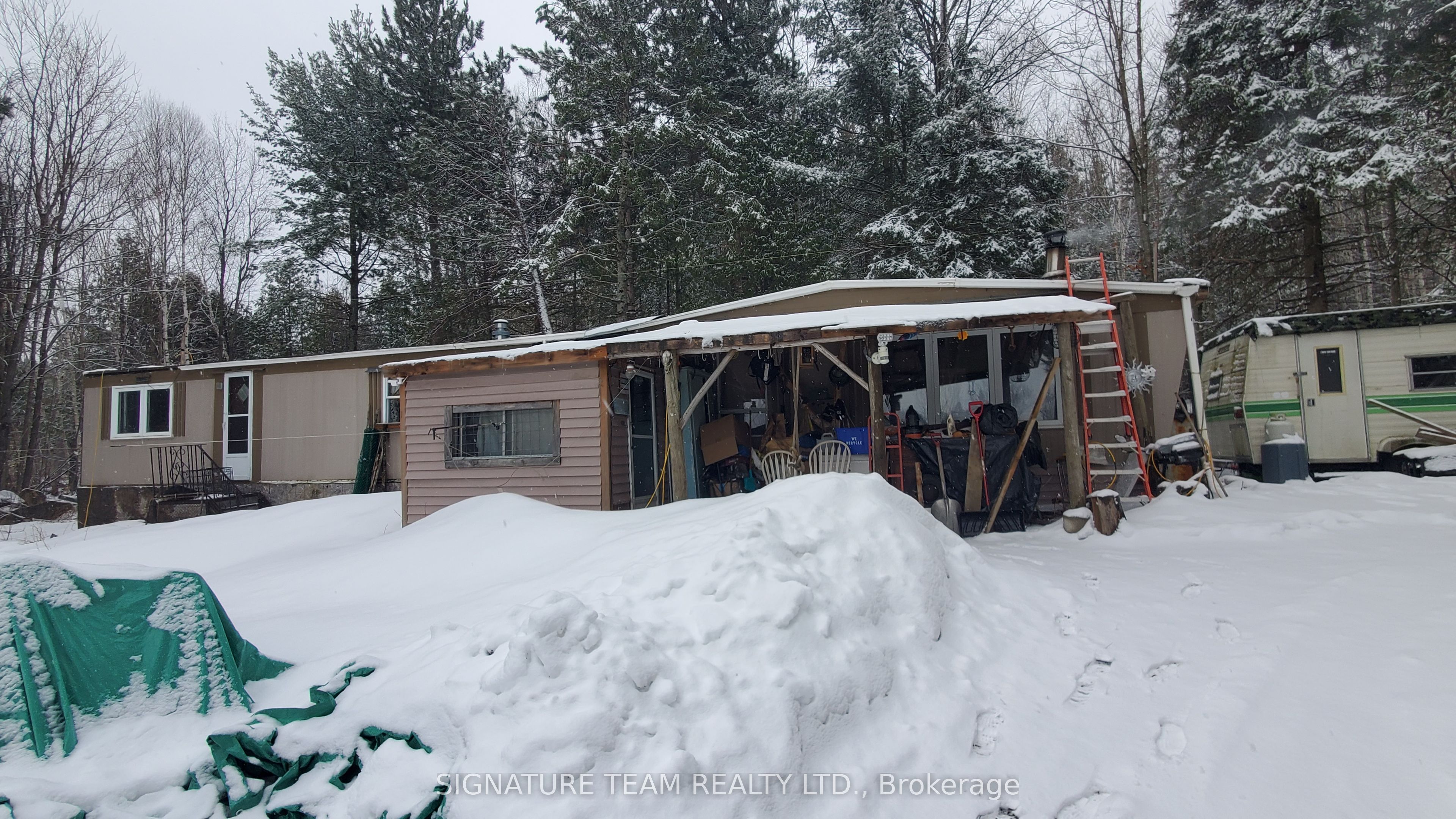 3155 Mountain View Road Property Photo 3