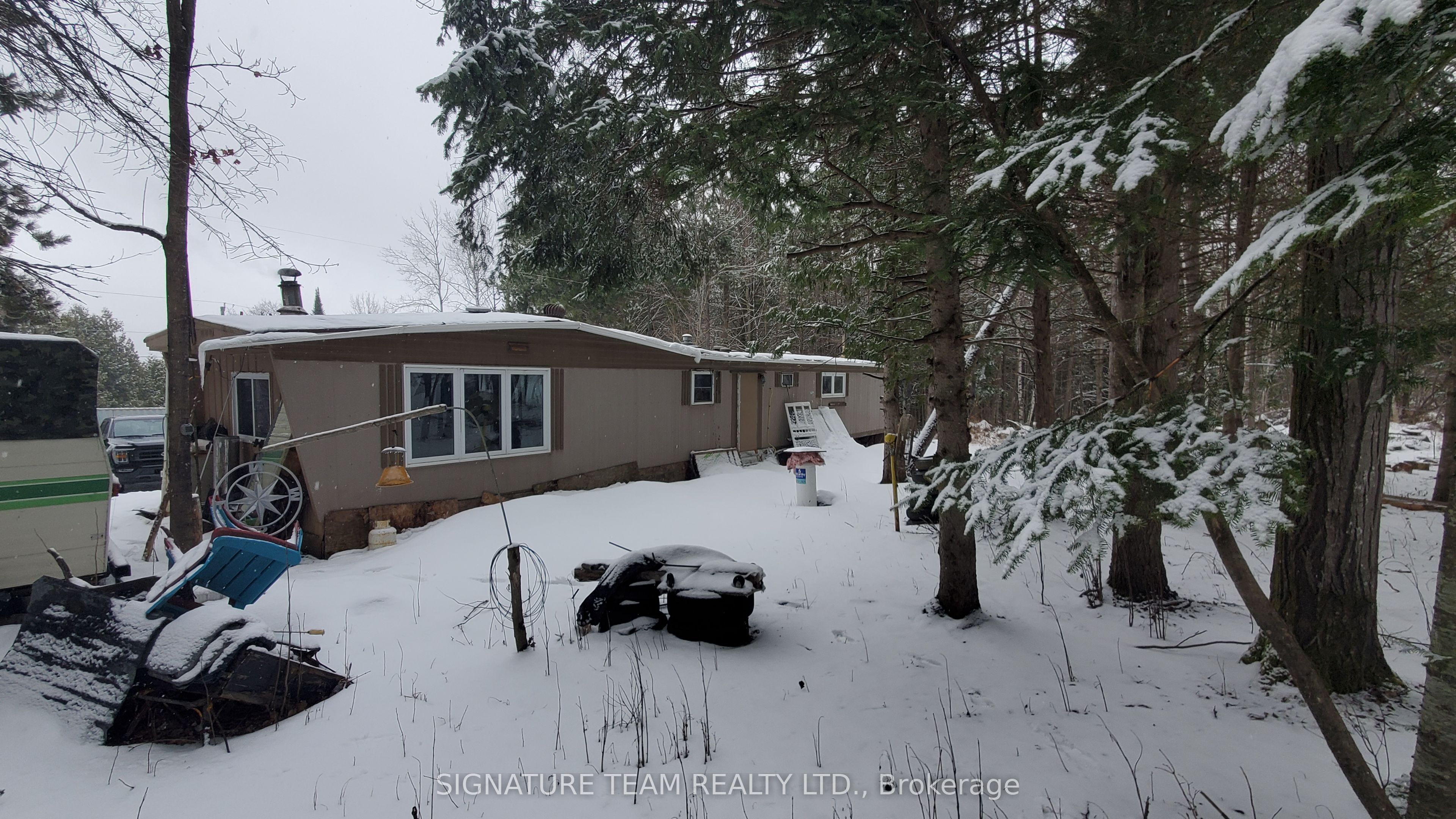 3155 Mountain View Road Property Photo 5