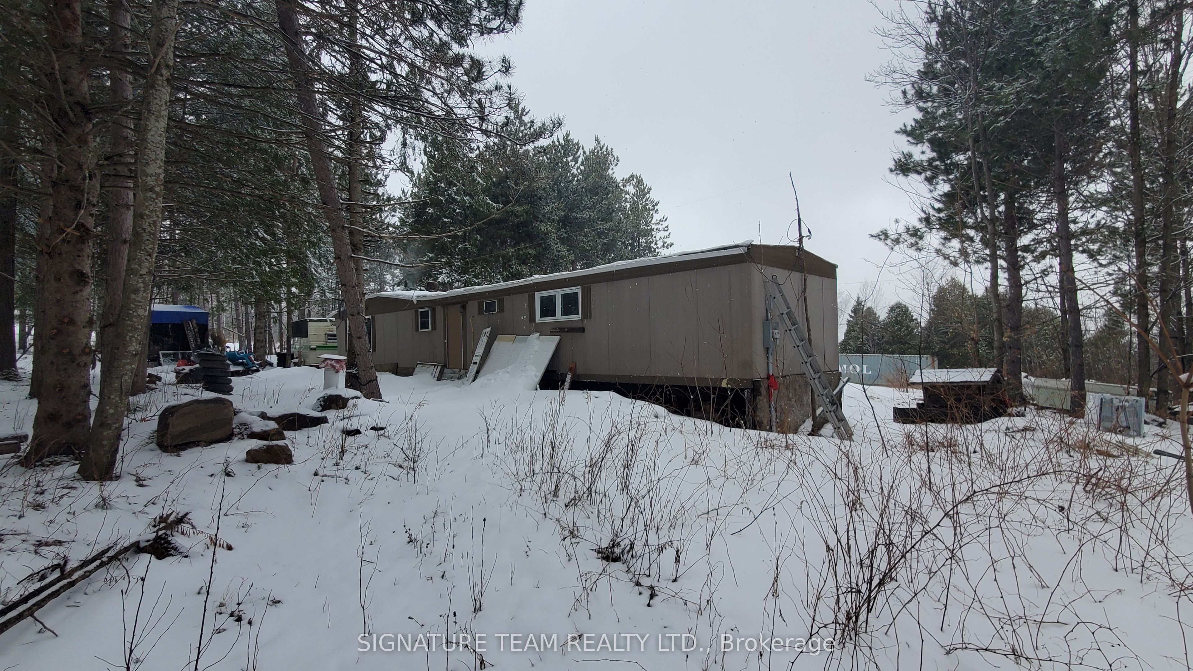 3155 Mountain View Road Property Photo 6