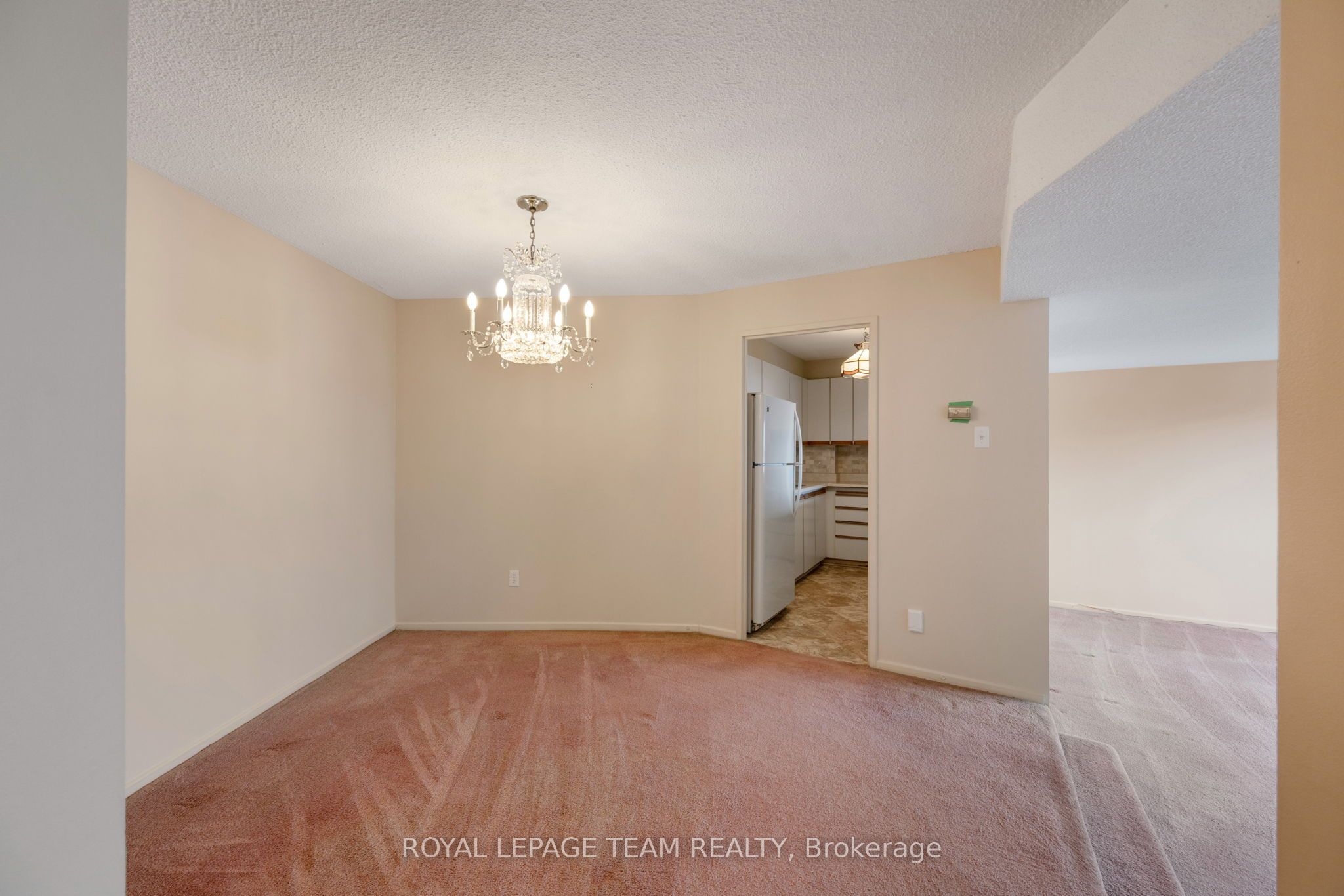 1081 Ambleside Drive 1101 Property Photo 5