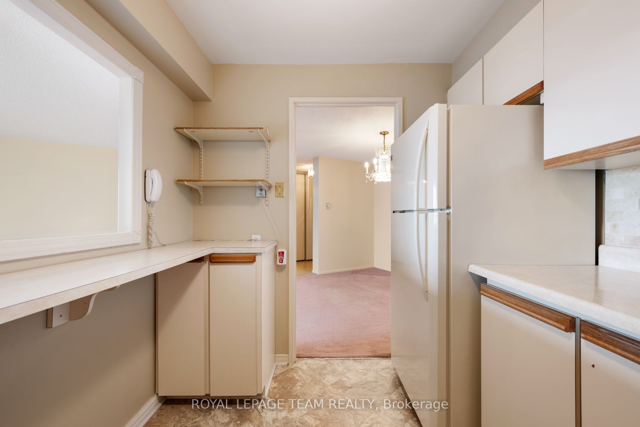 1081 Ambleside Drive 1101 Property Photo 10