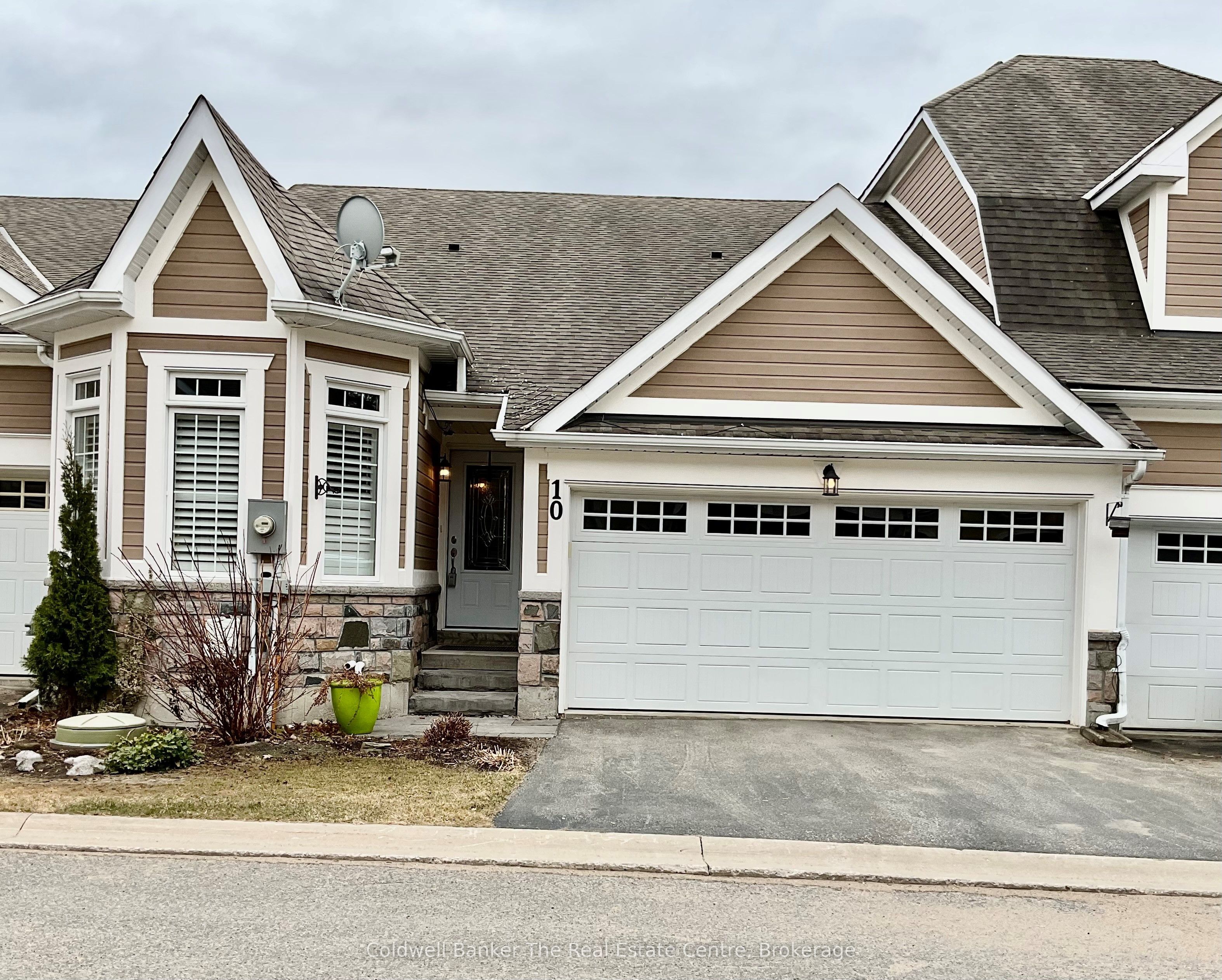 10 Kent Court Property Photo