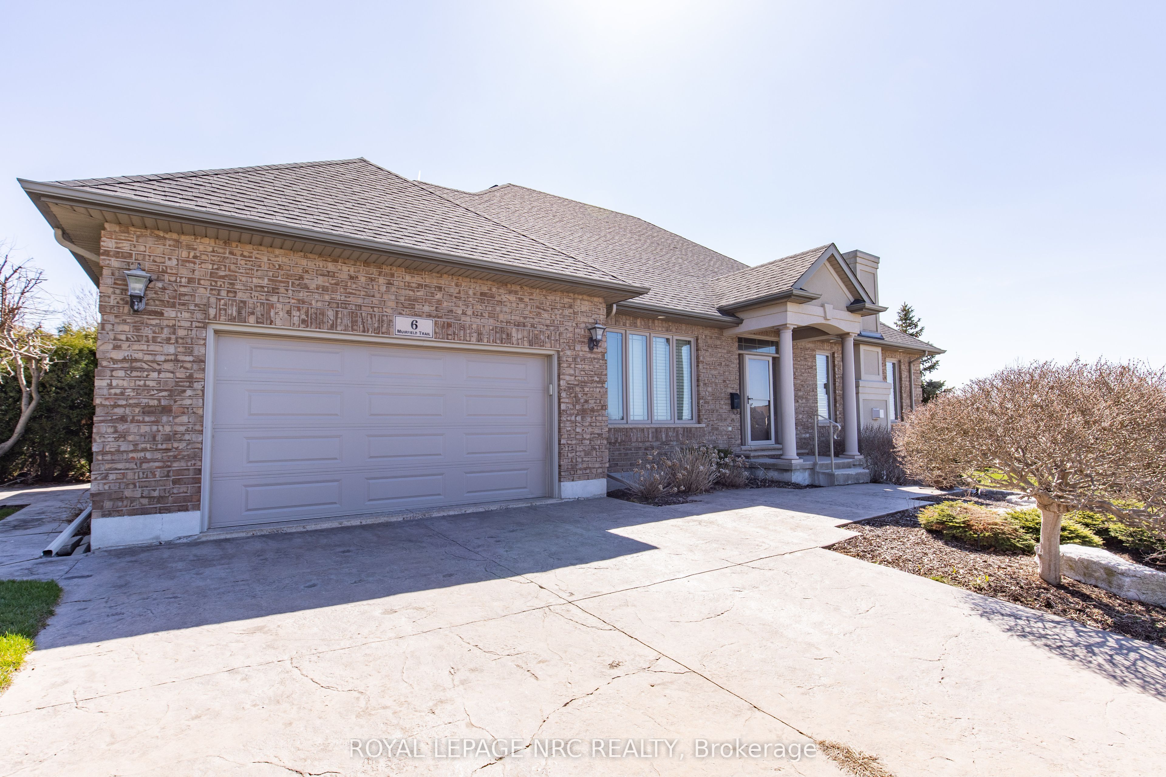 6 Muirfield Trail Property Photo 1