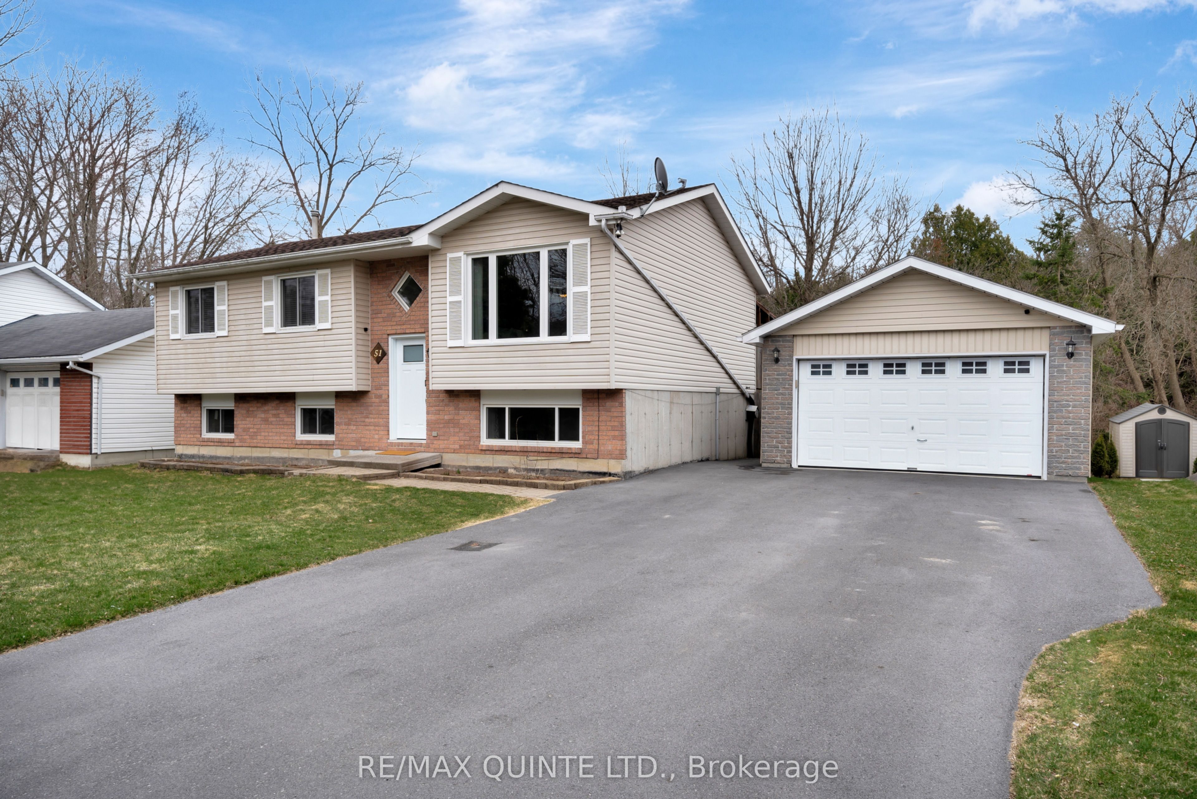 51 Briardale Boulevard Property Photo