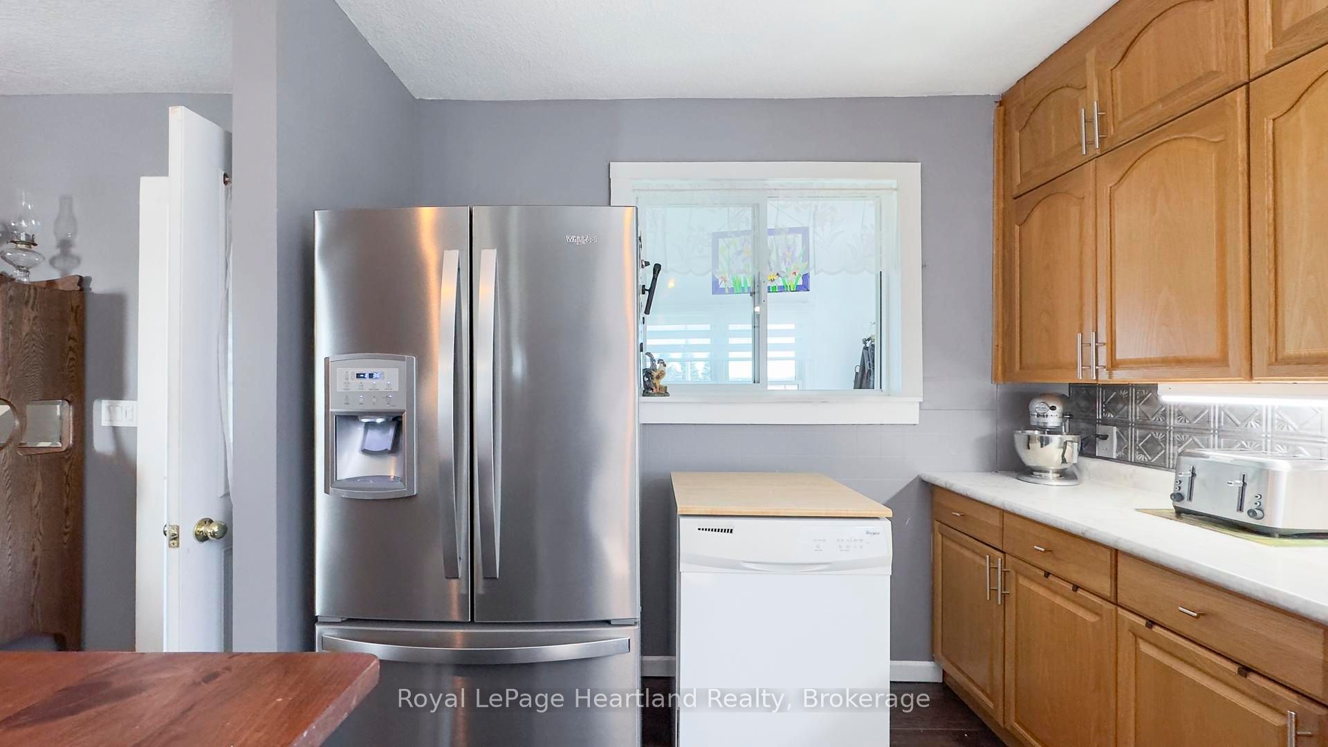 36973 Londesboro Road Property Photo 9