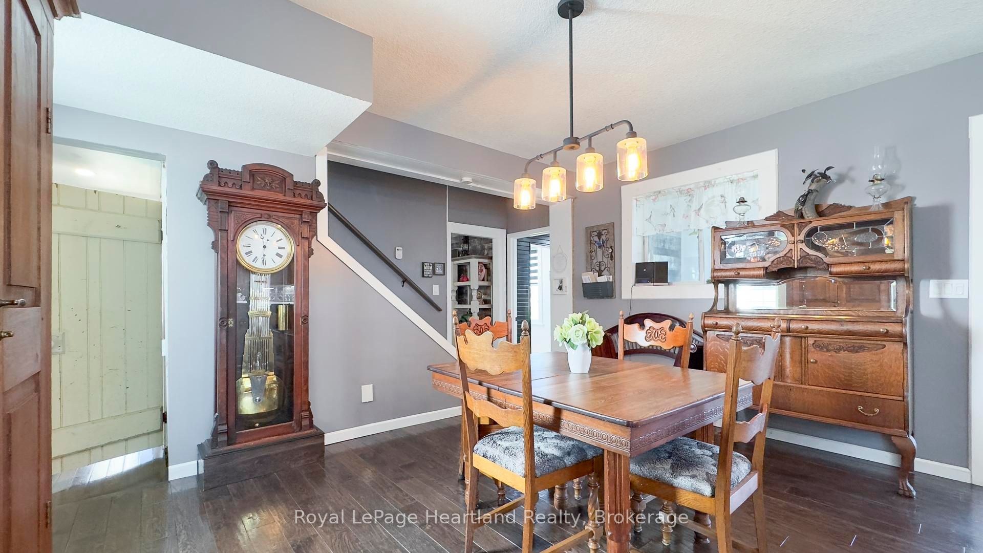 36973 Londesboro Road Property Photo 13
