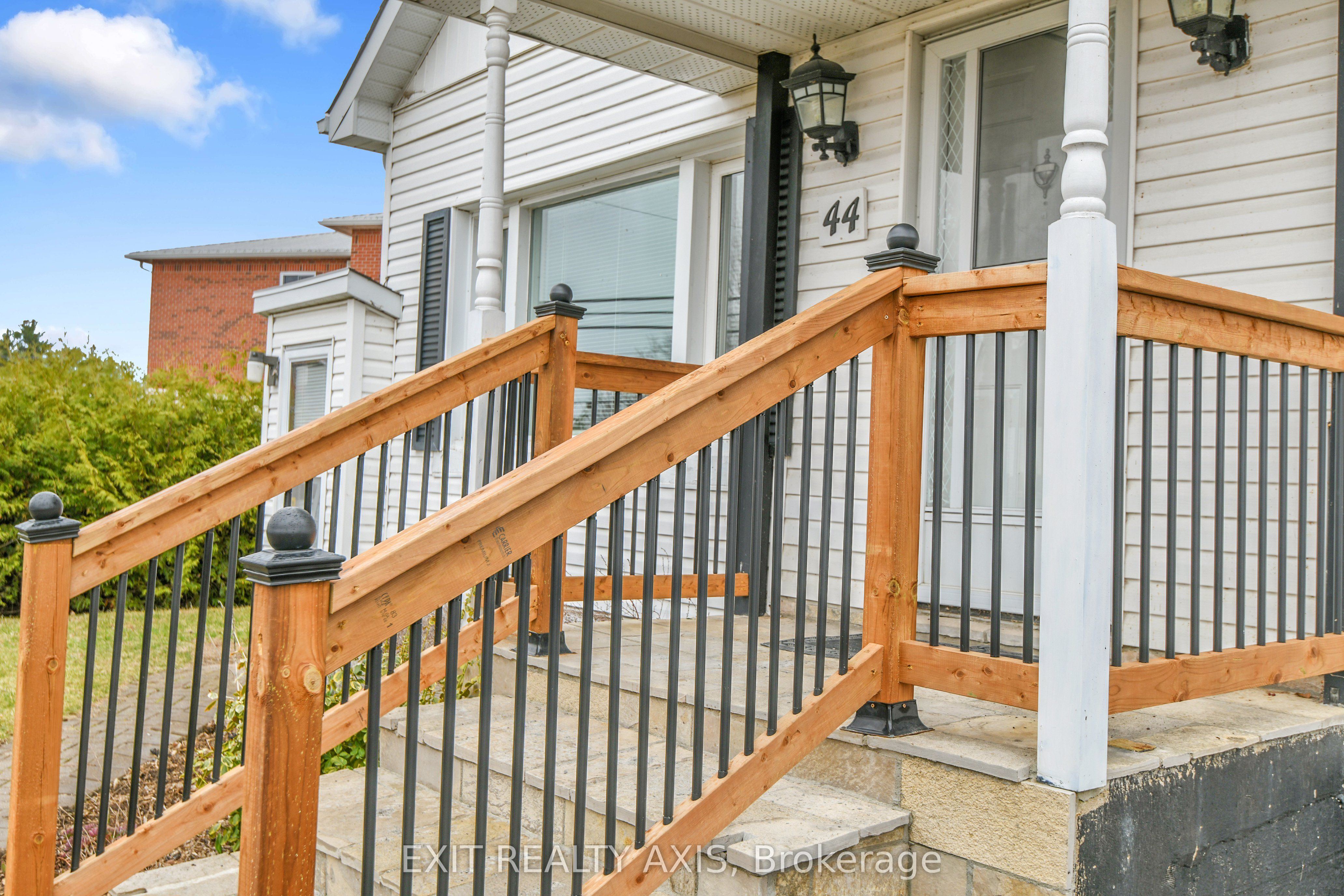 44 Main Street Property Photo 4