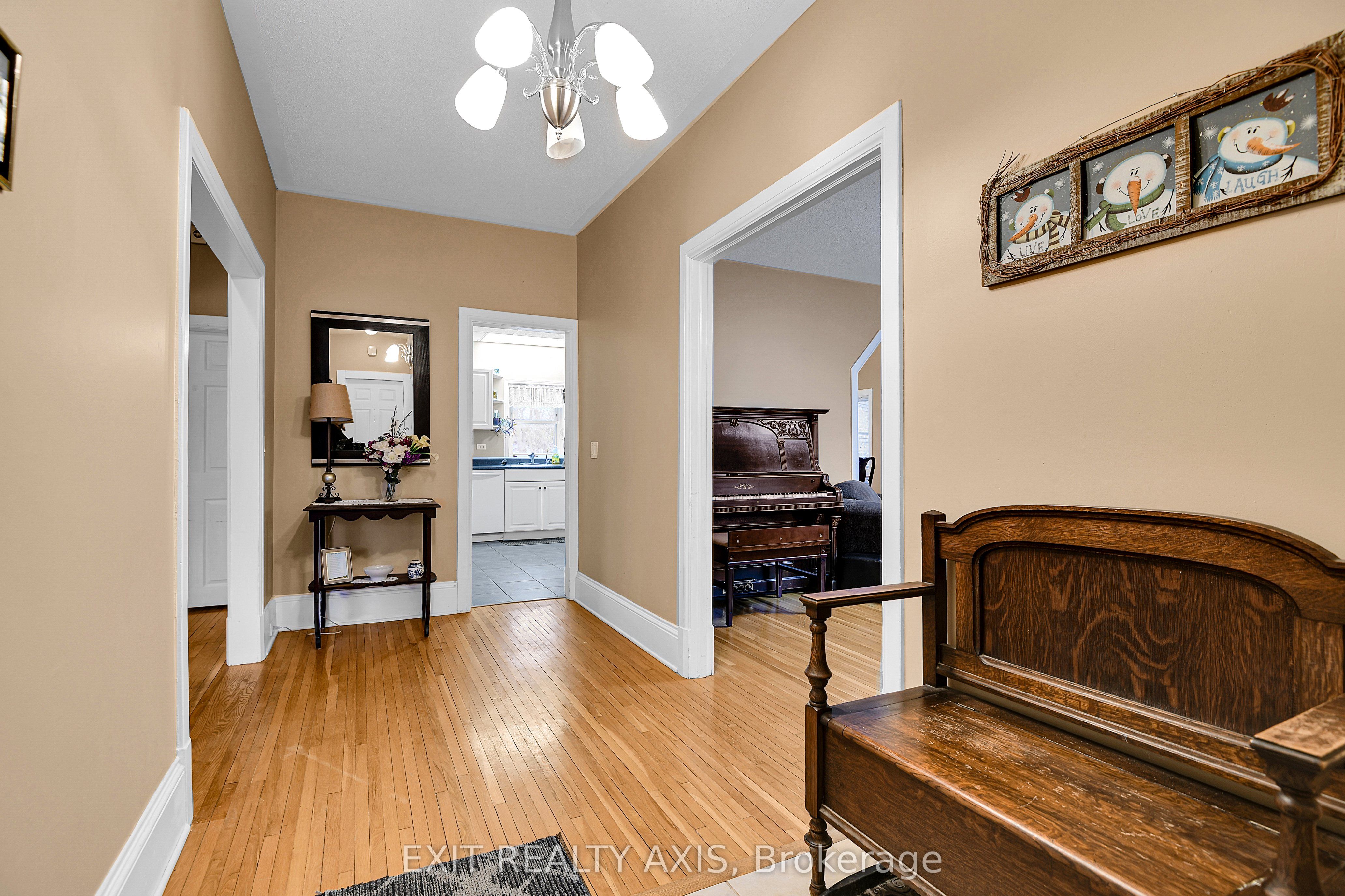 44 Main Street Property Photo 6