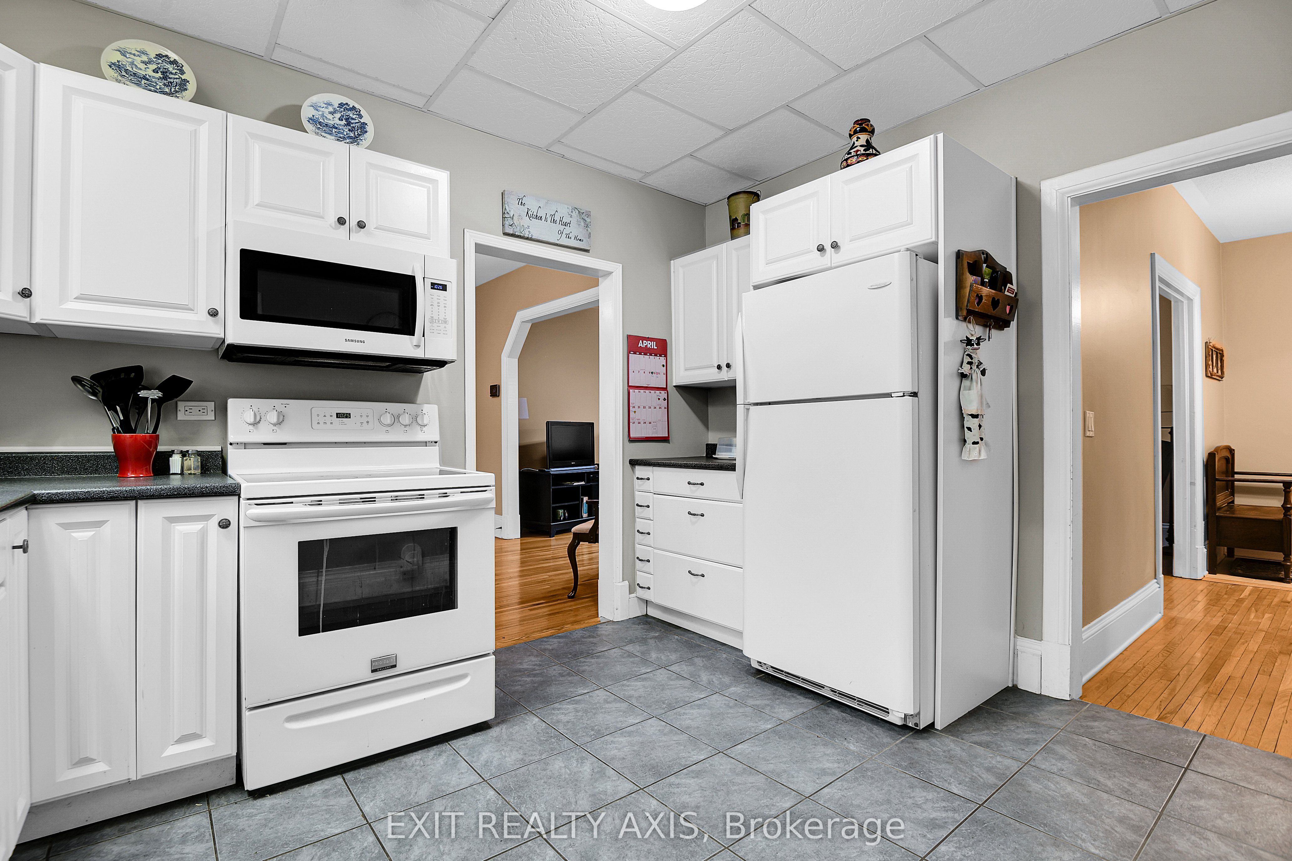 44 Main Street Property Photo 15