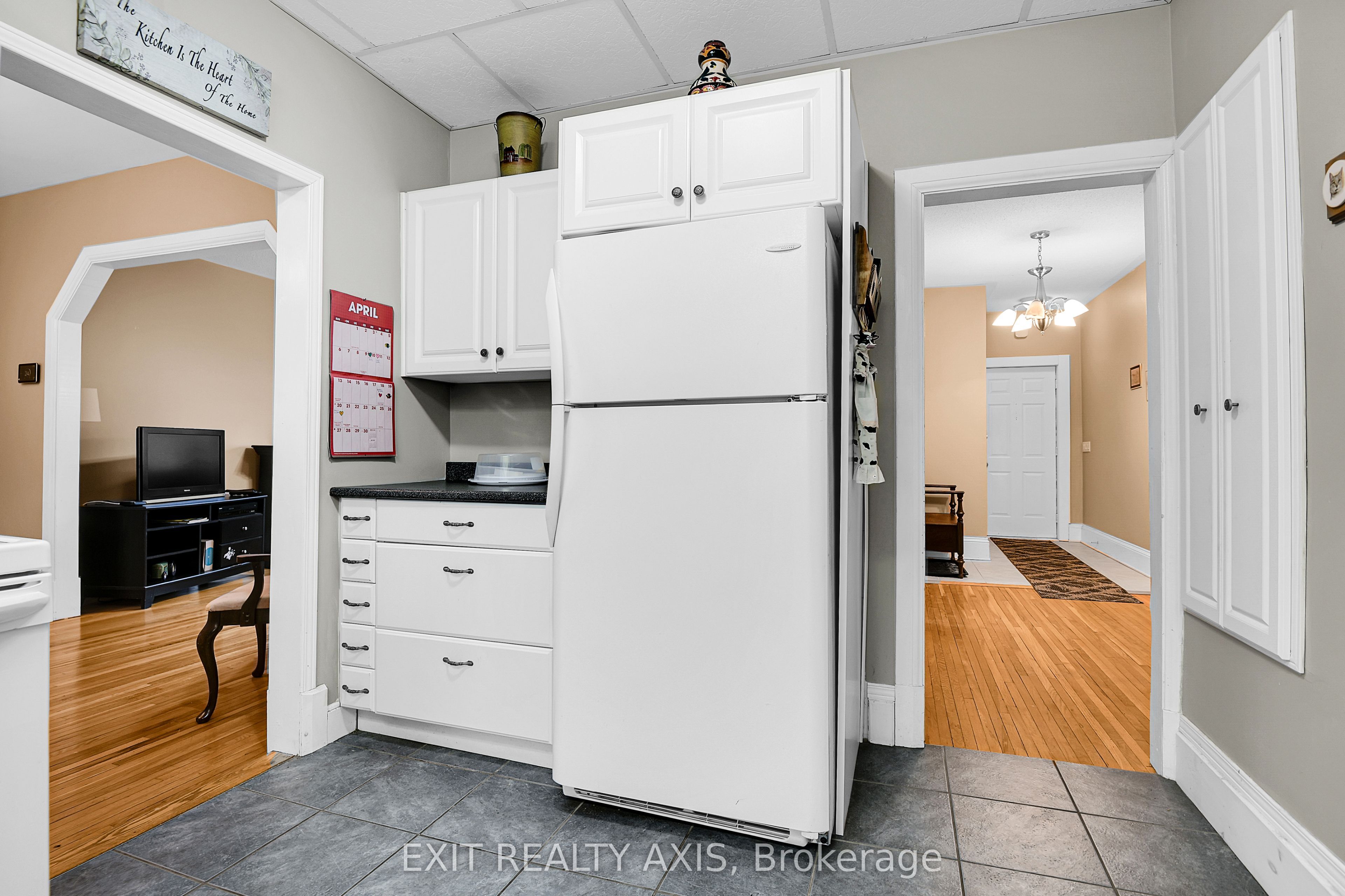 44 Main Street Property Photo 16