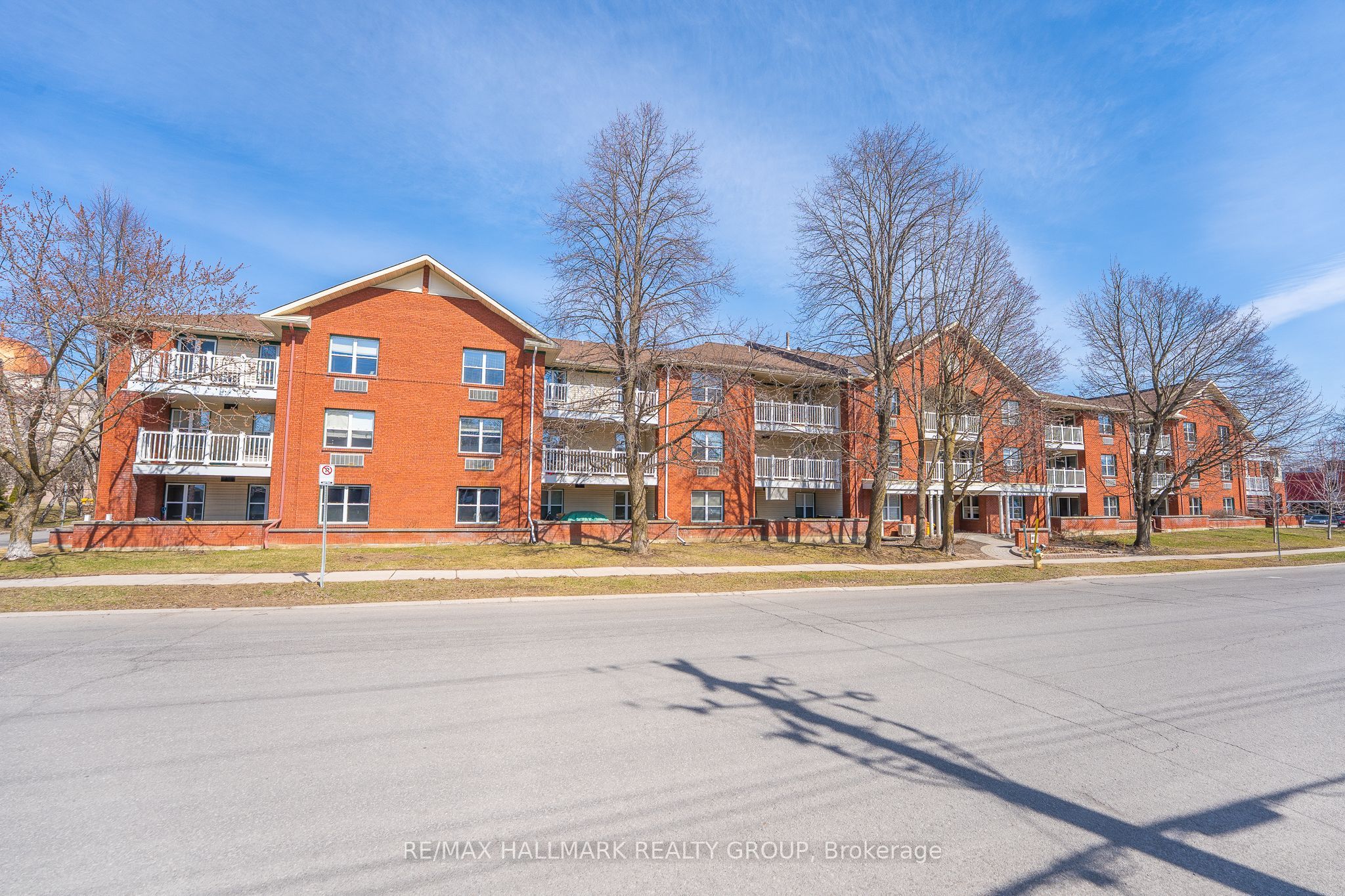 K1j 9k4 Real Estate Listings Main Image