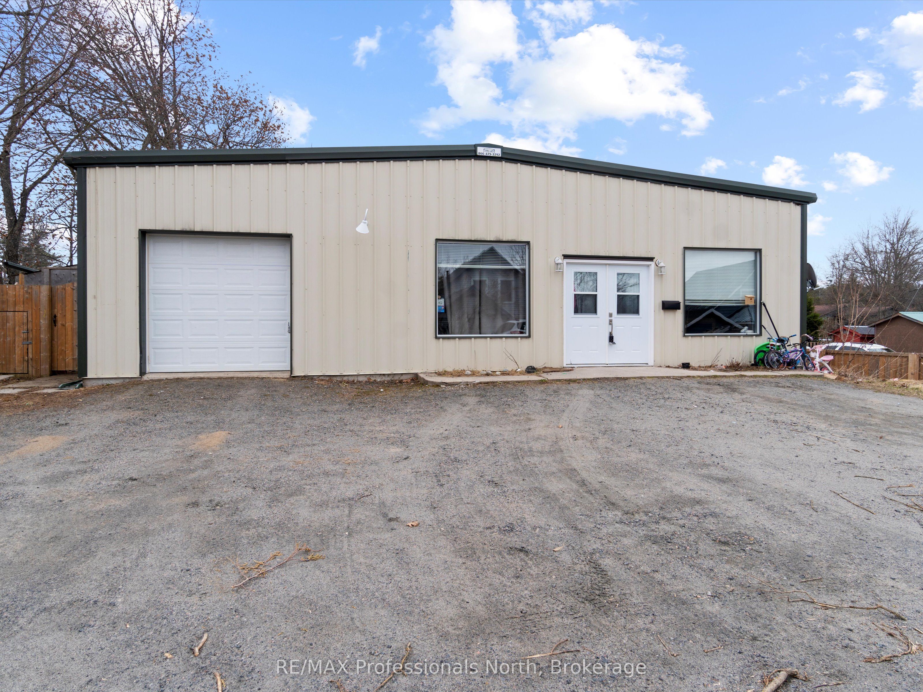 950 Muskoka Road Property Photo