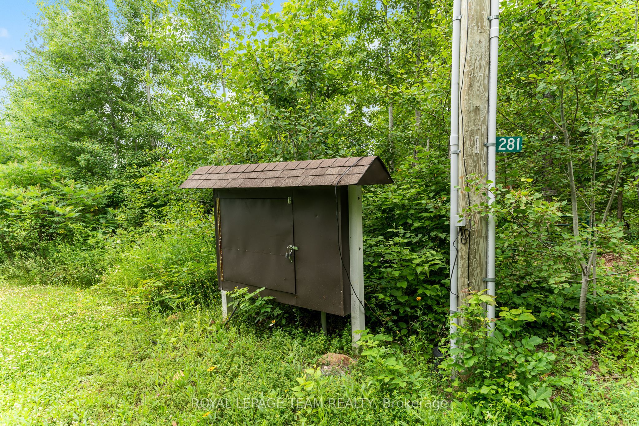281 Chimo Road Property Photo 14
