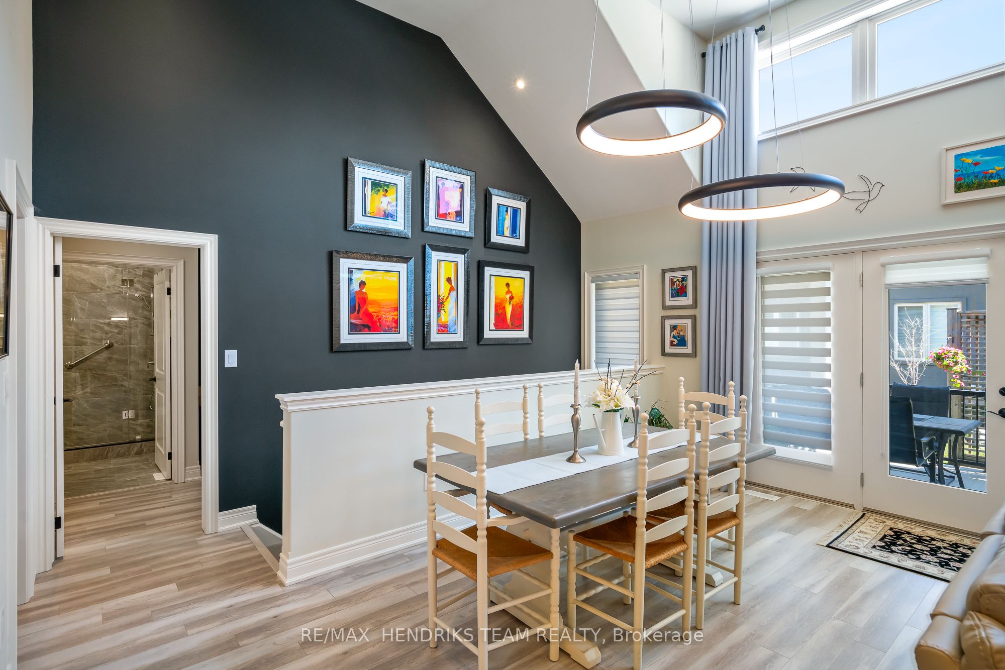 #11 - 10 Sassafras Row Property Photo 17