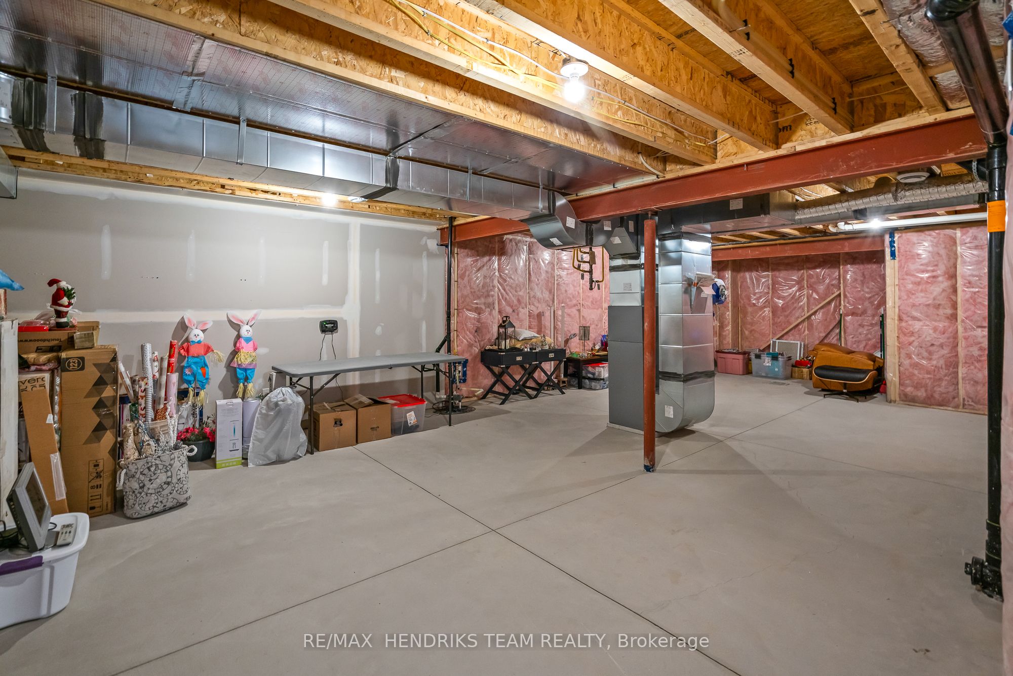 #11 - 10 Sassafras Row Property Photo 30