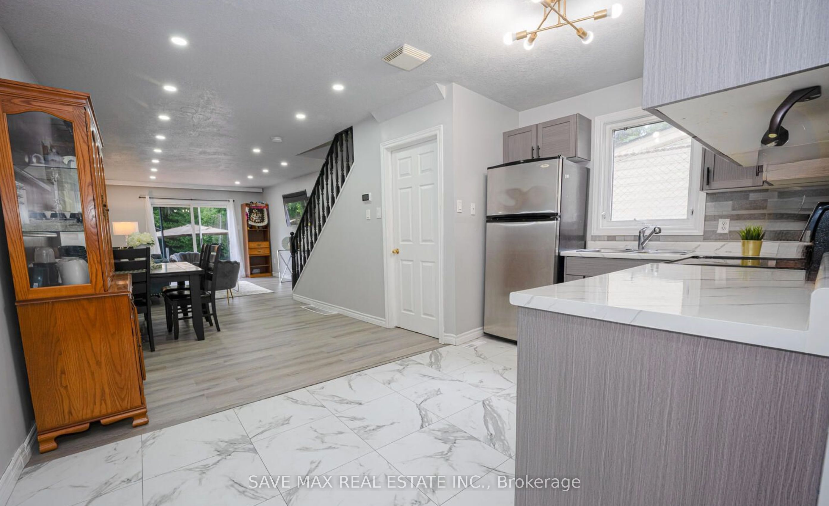134 Chesley Avenue Property Photo 4