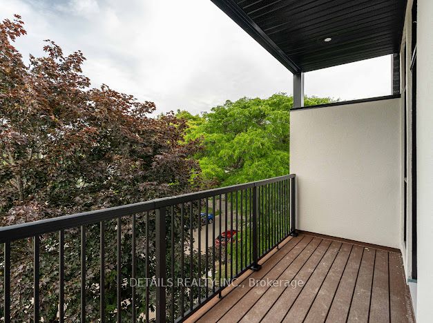 659 Donat Street 301 Property Photo 4