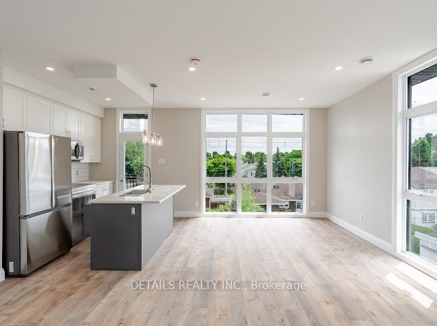 659 Donat Street 301 Property Photo 5