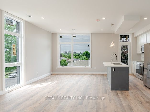 659 Donat Street 301 Property Photo 14