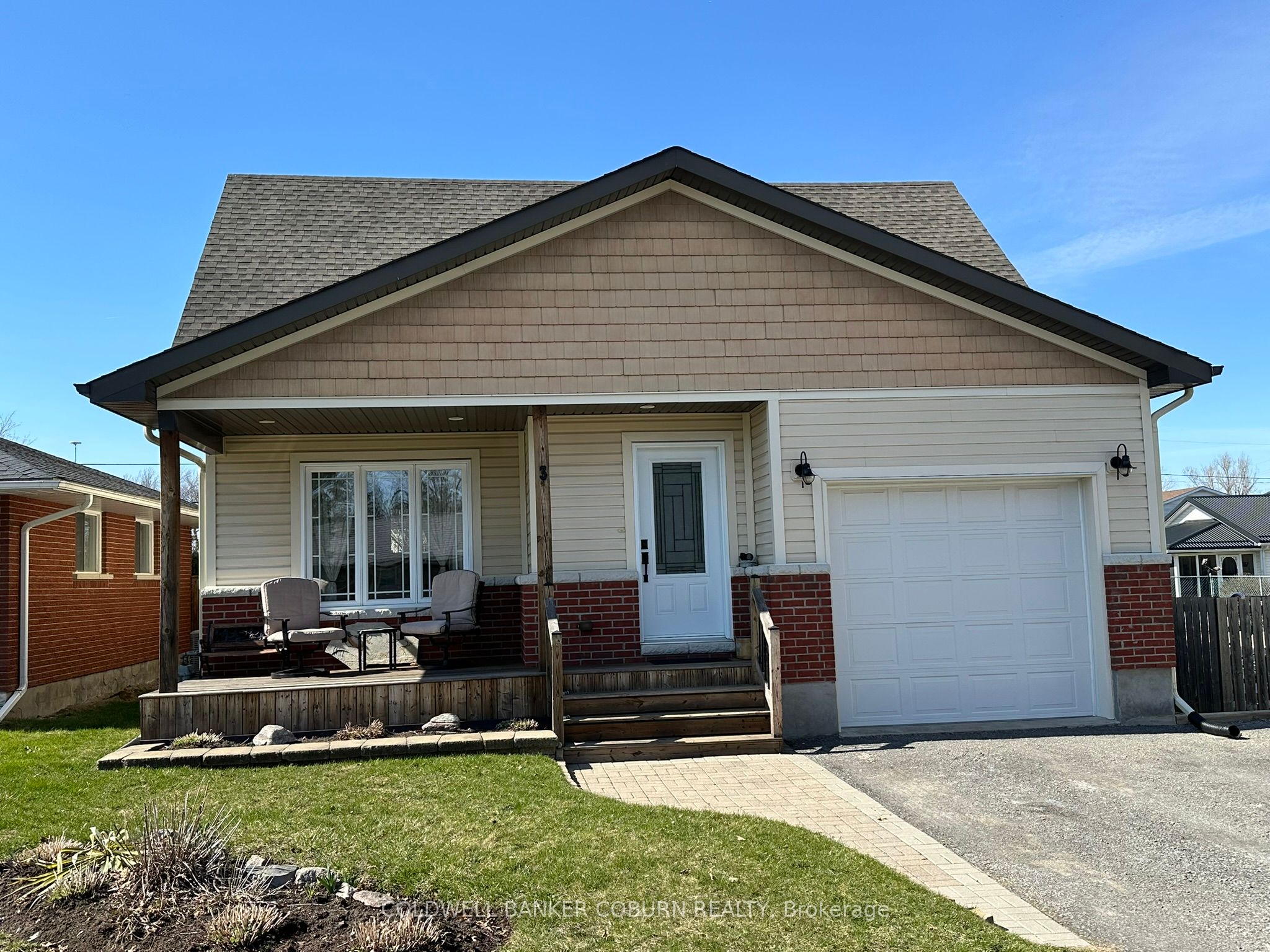 3 Hilltop Crescent Property Photo 1