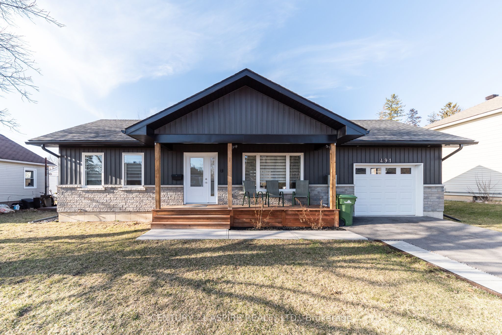 491 Herbert Street Property Photo 1