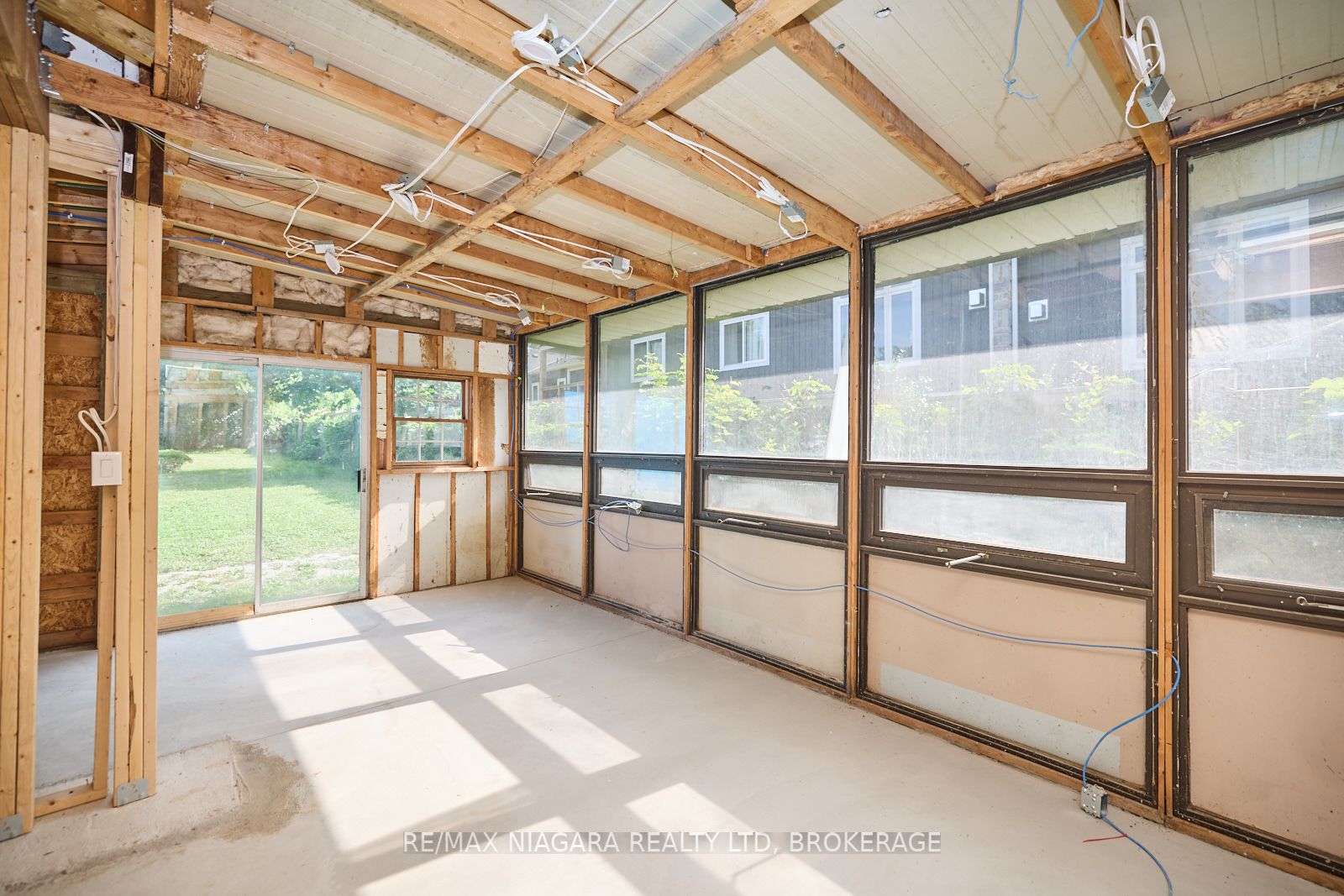 210 Ridgeway Road Property Photo 10