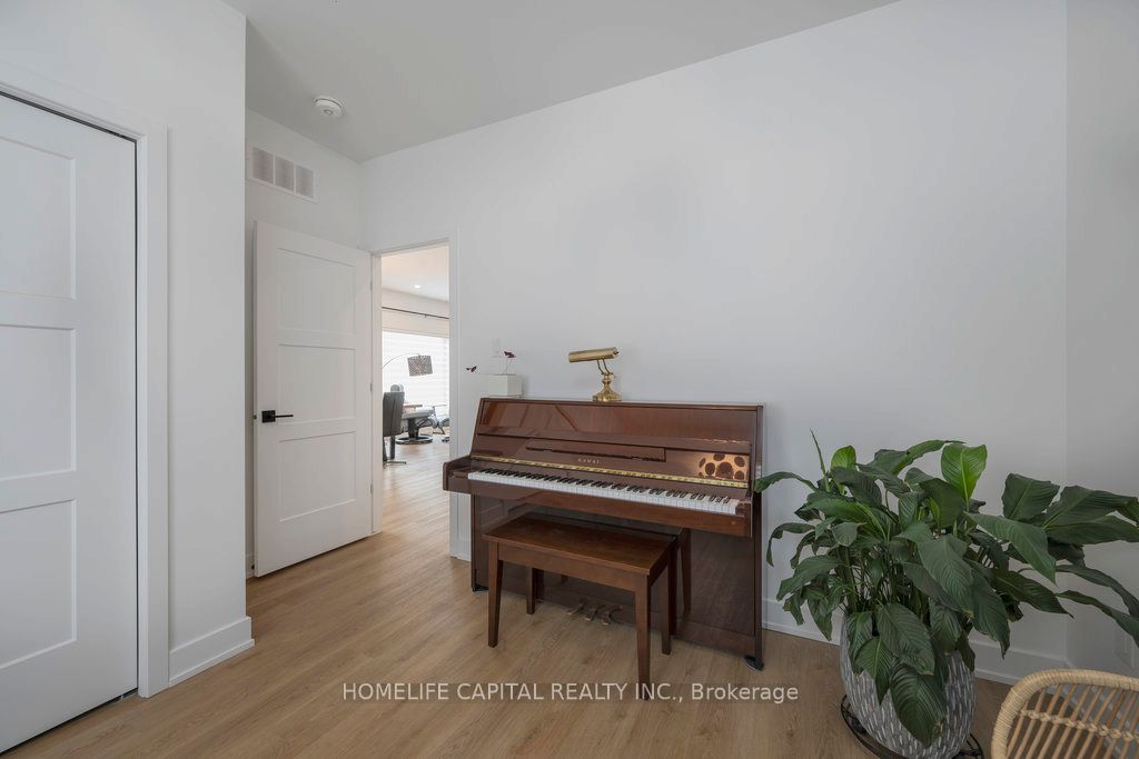 525 Barrage Street Property Photo 15