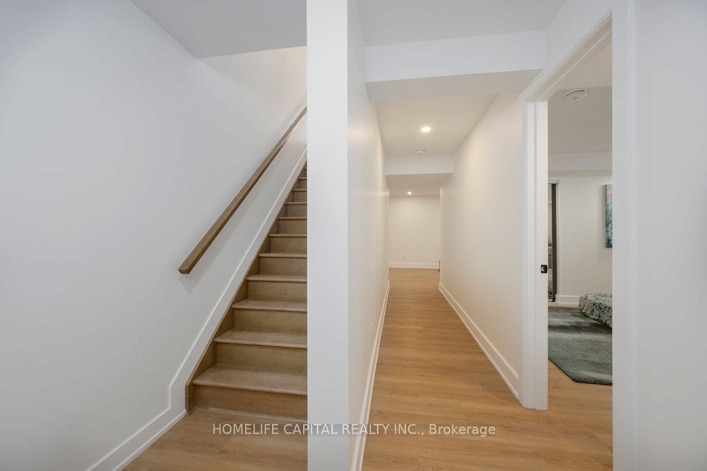 525 Barrage Street Property Photo 26