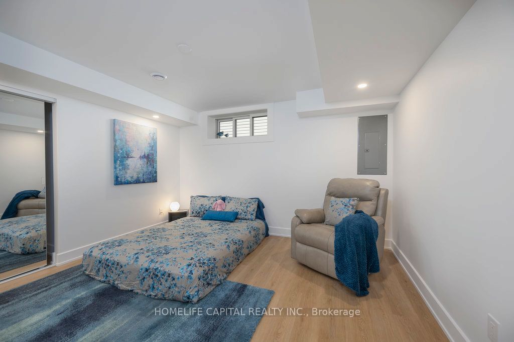 525 Barrage Street Property Photo 29