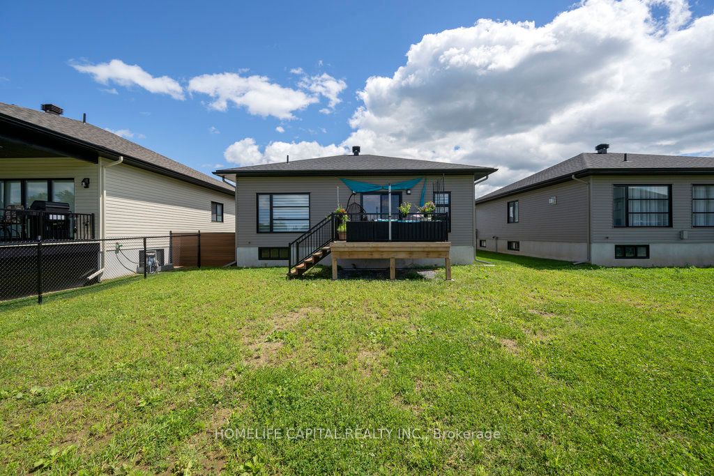 525 Barrage Street Property Photo 40