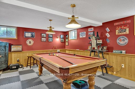 33 Victoria Avenue N Property Photo 31