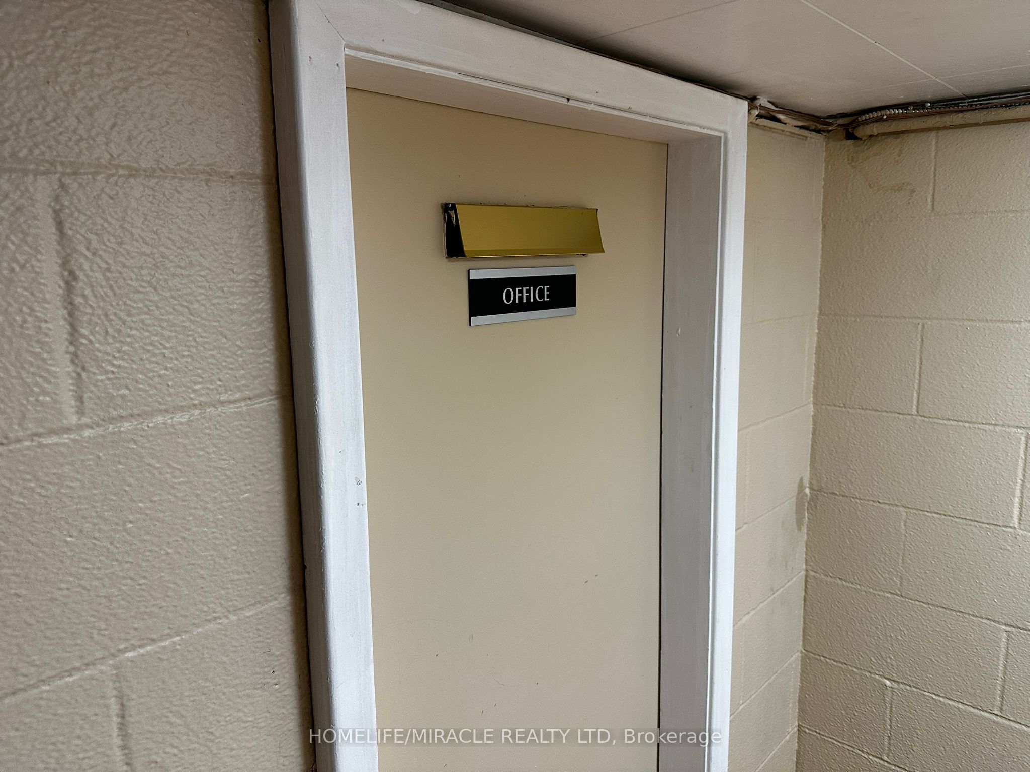 685 Queen Street Property Photo 20