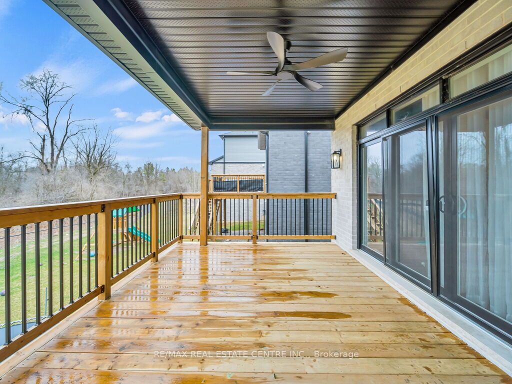 3374 Oriole Drive Property Photo 14