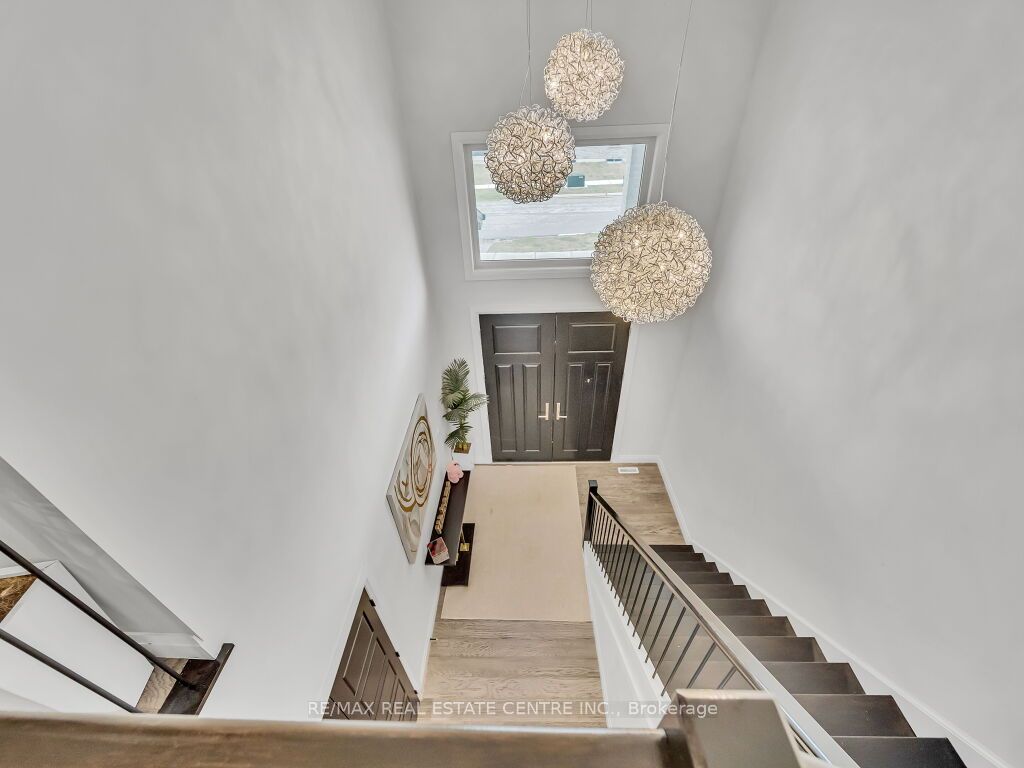 3374 Oriole Drive Property Photo 28