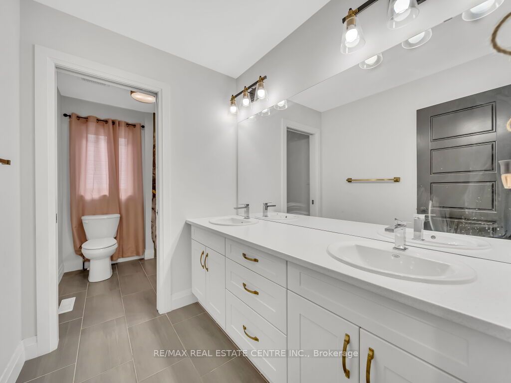 3374 Oriole Drive Property Photo 35